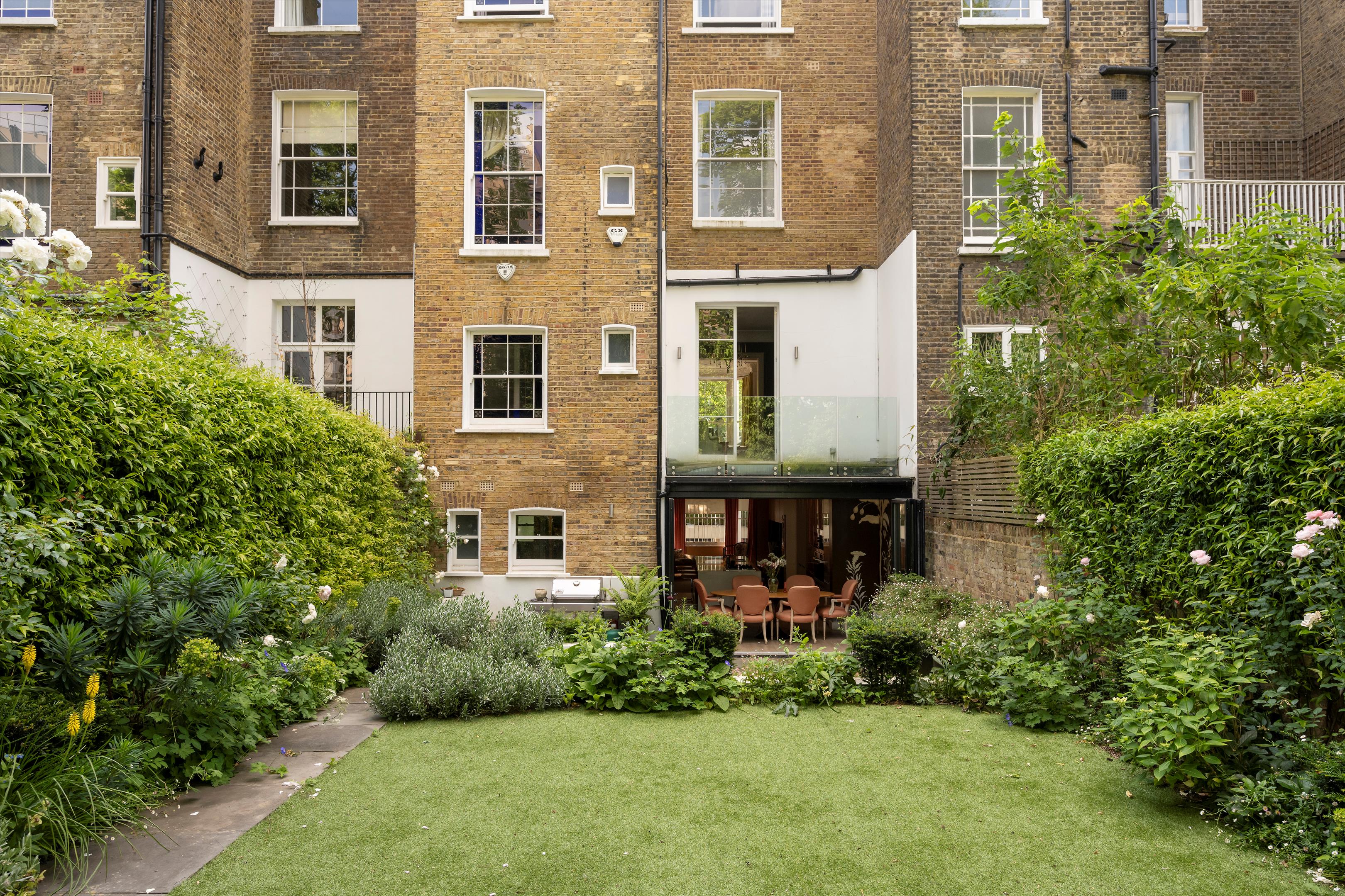 Upper Addison Gardens, Holland Park, London, W14