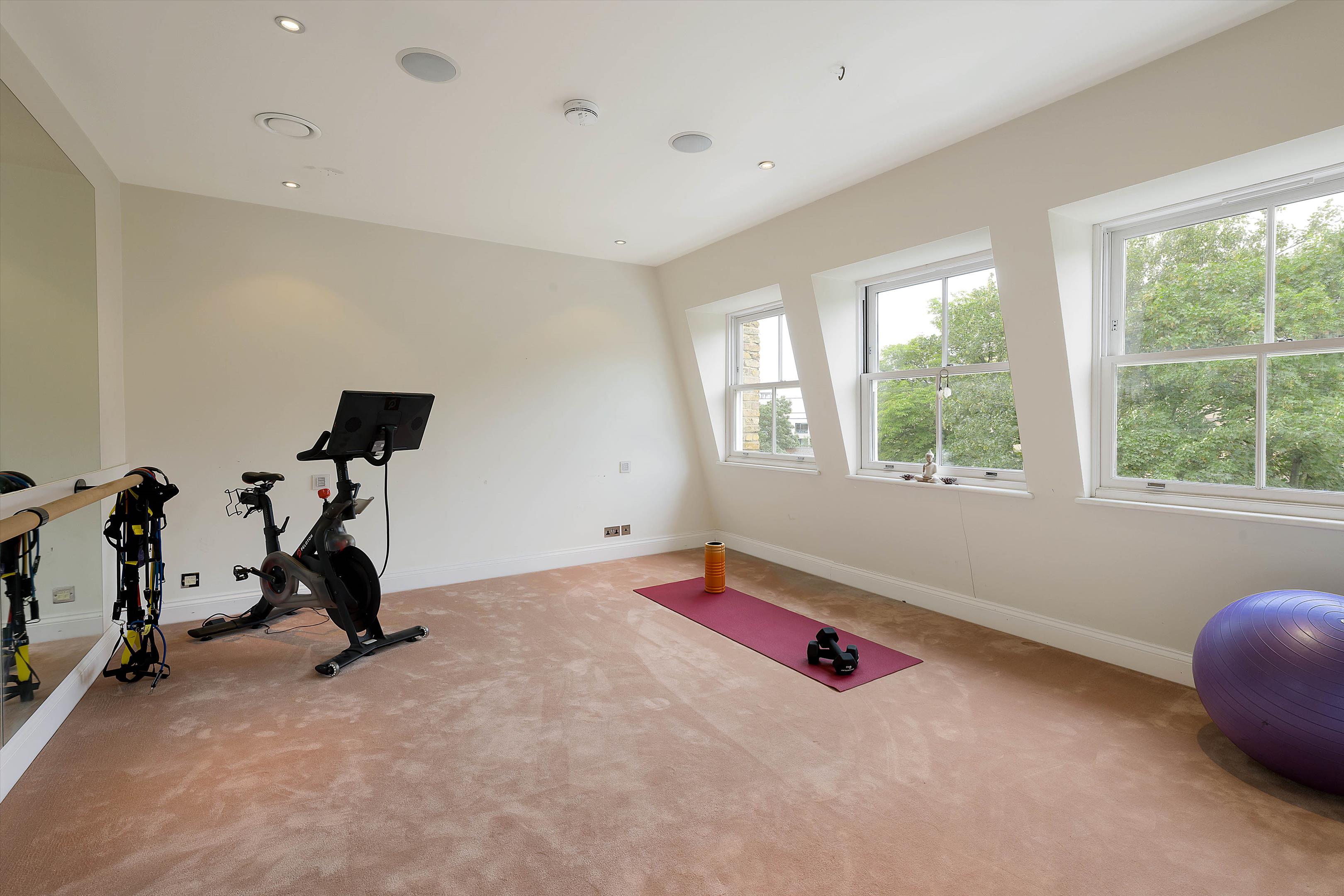 Upper Addison Gardens, Holland Park, London, W14