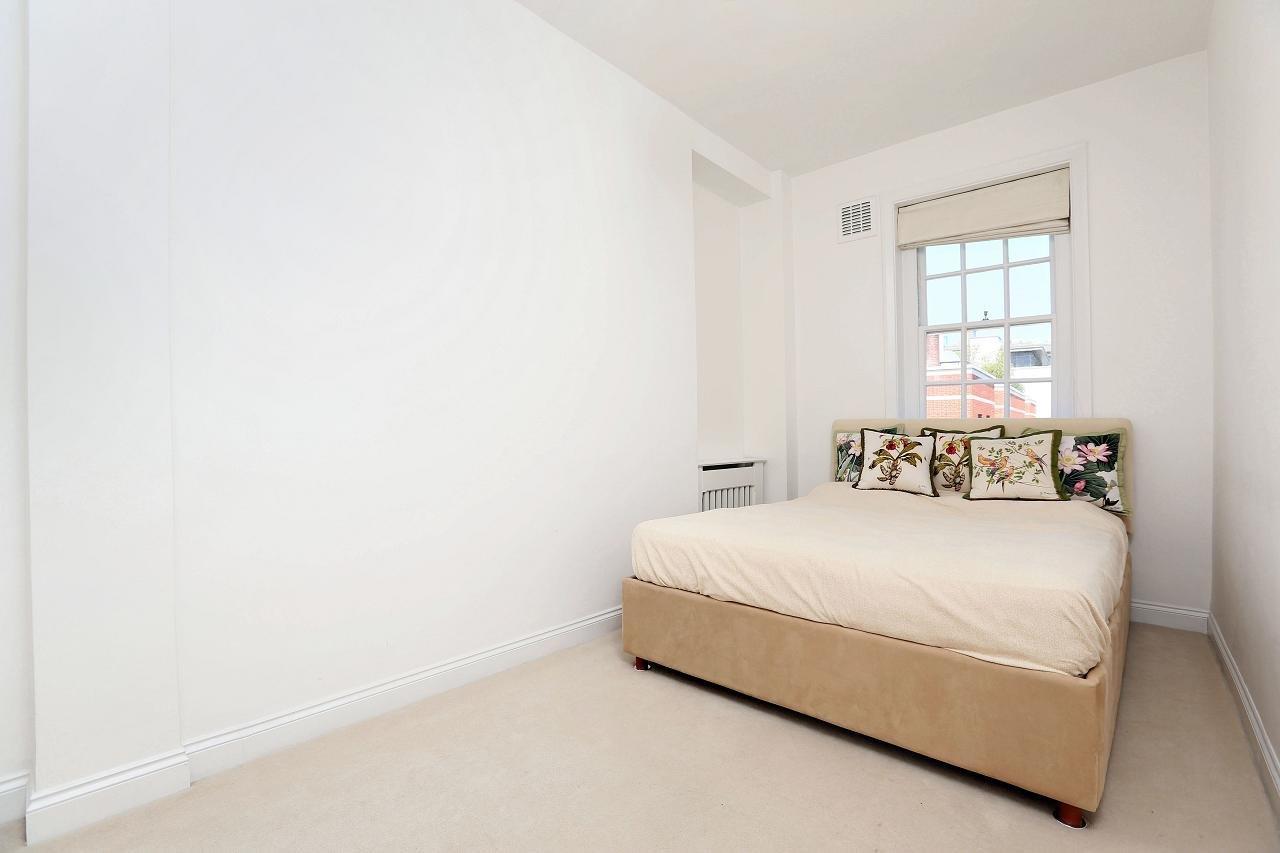 Duchess of Bedfords Walk, London, W8