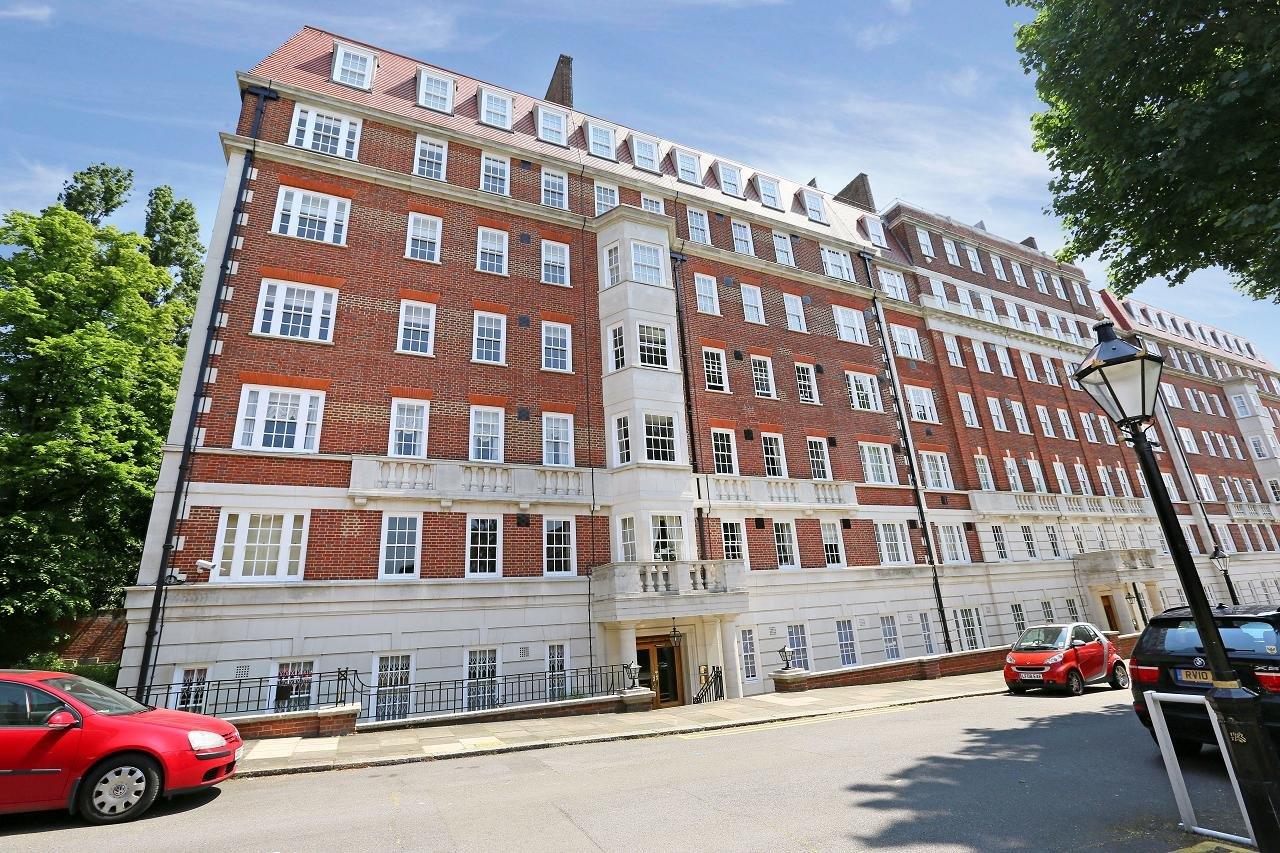Duchess of Bedfords Walk, London, W8