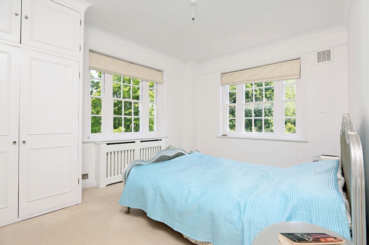 Duchess of Bedfords Walk, London, W8