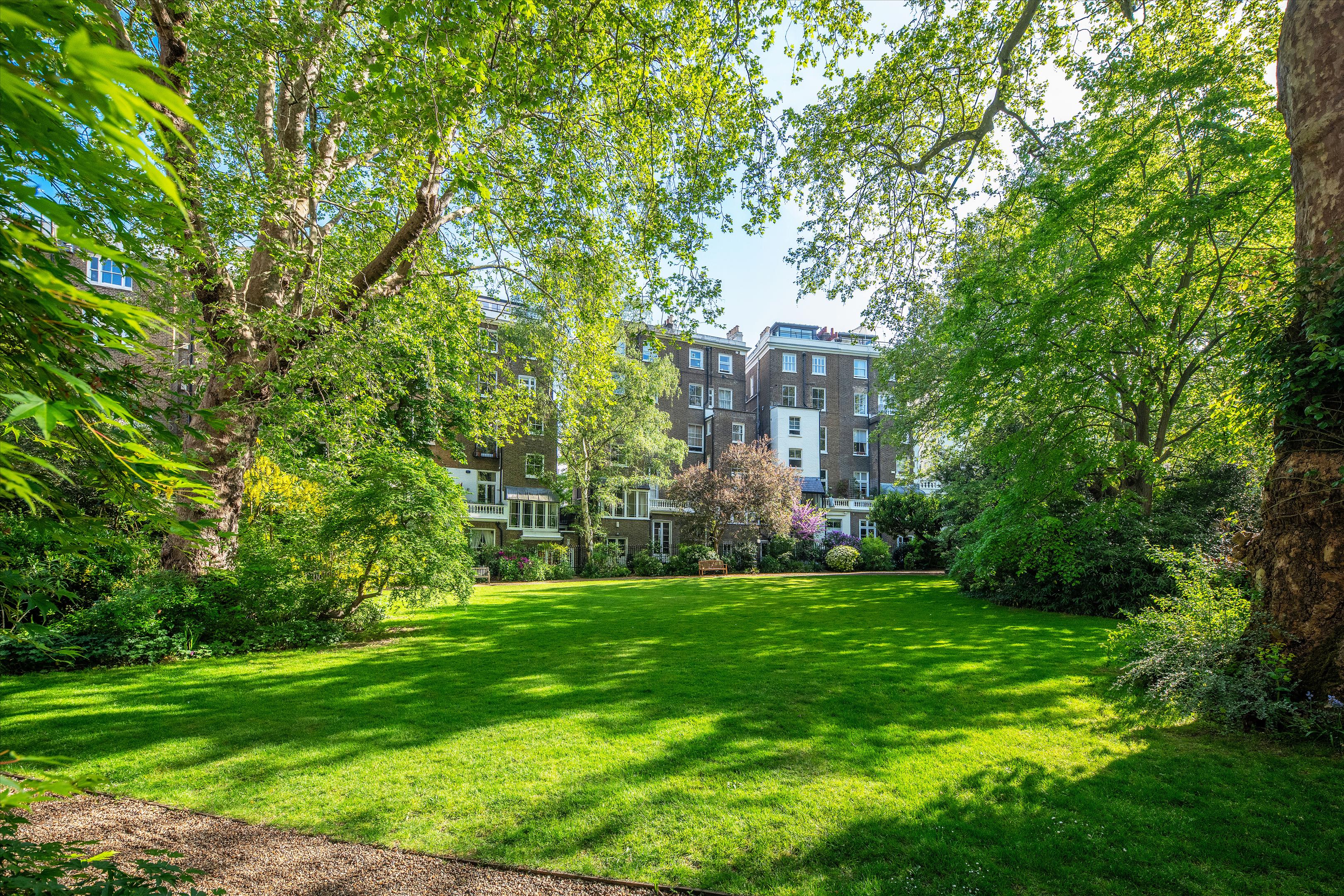 Ladbroke Grove, Notting Hill, London, W11
