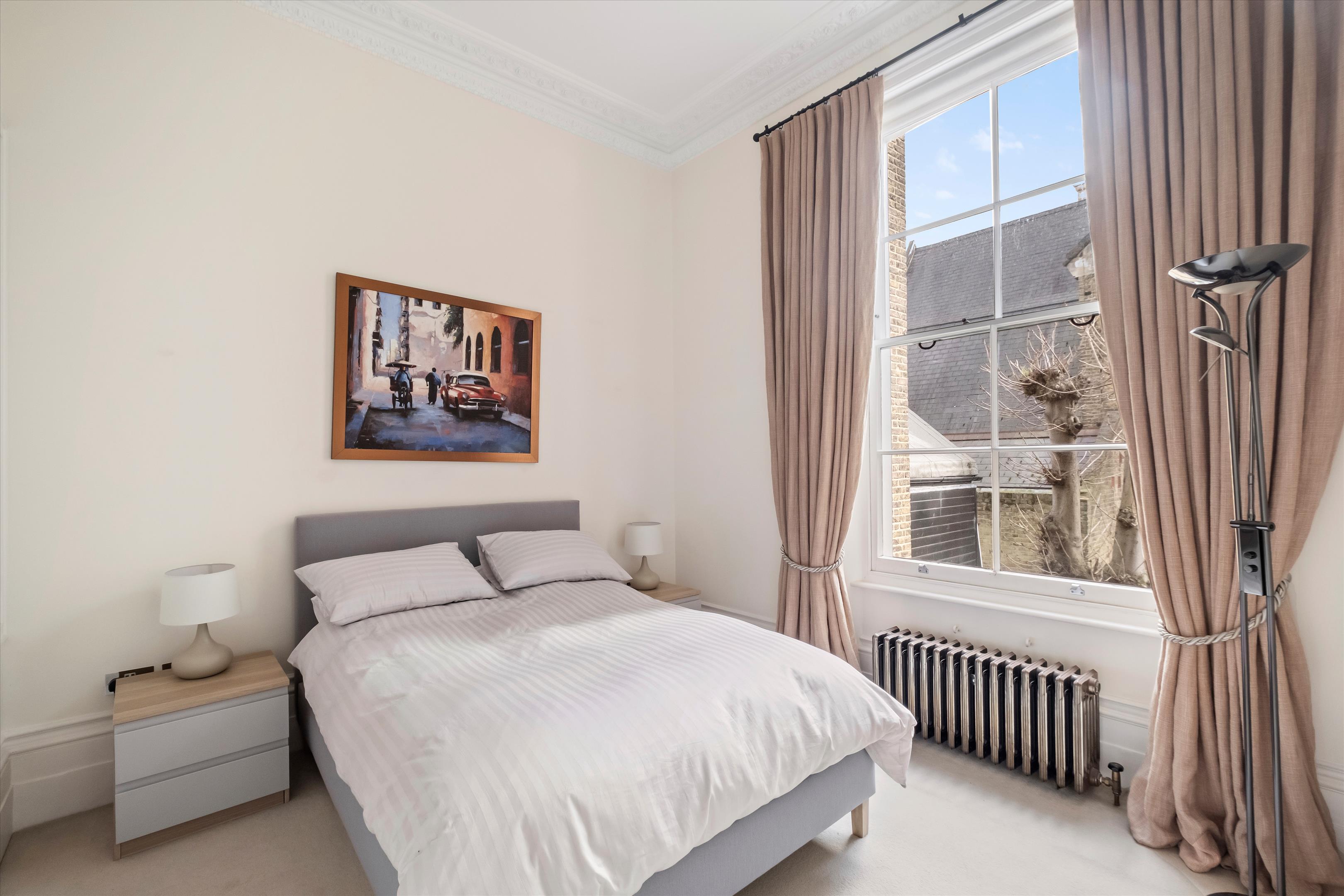 Campden Hill Gardens, London, W8