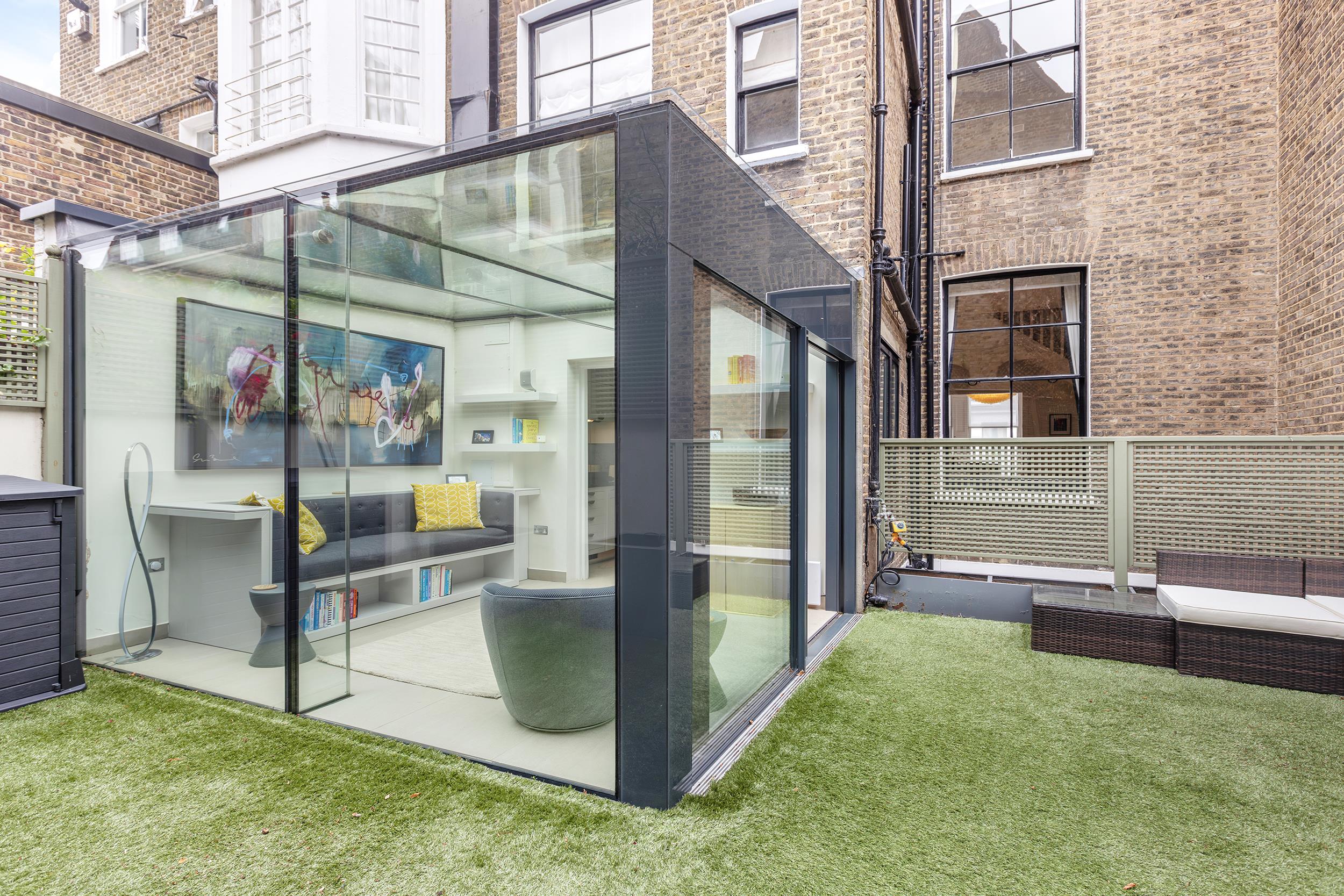 Campden Hill Gardens, London, W8