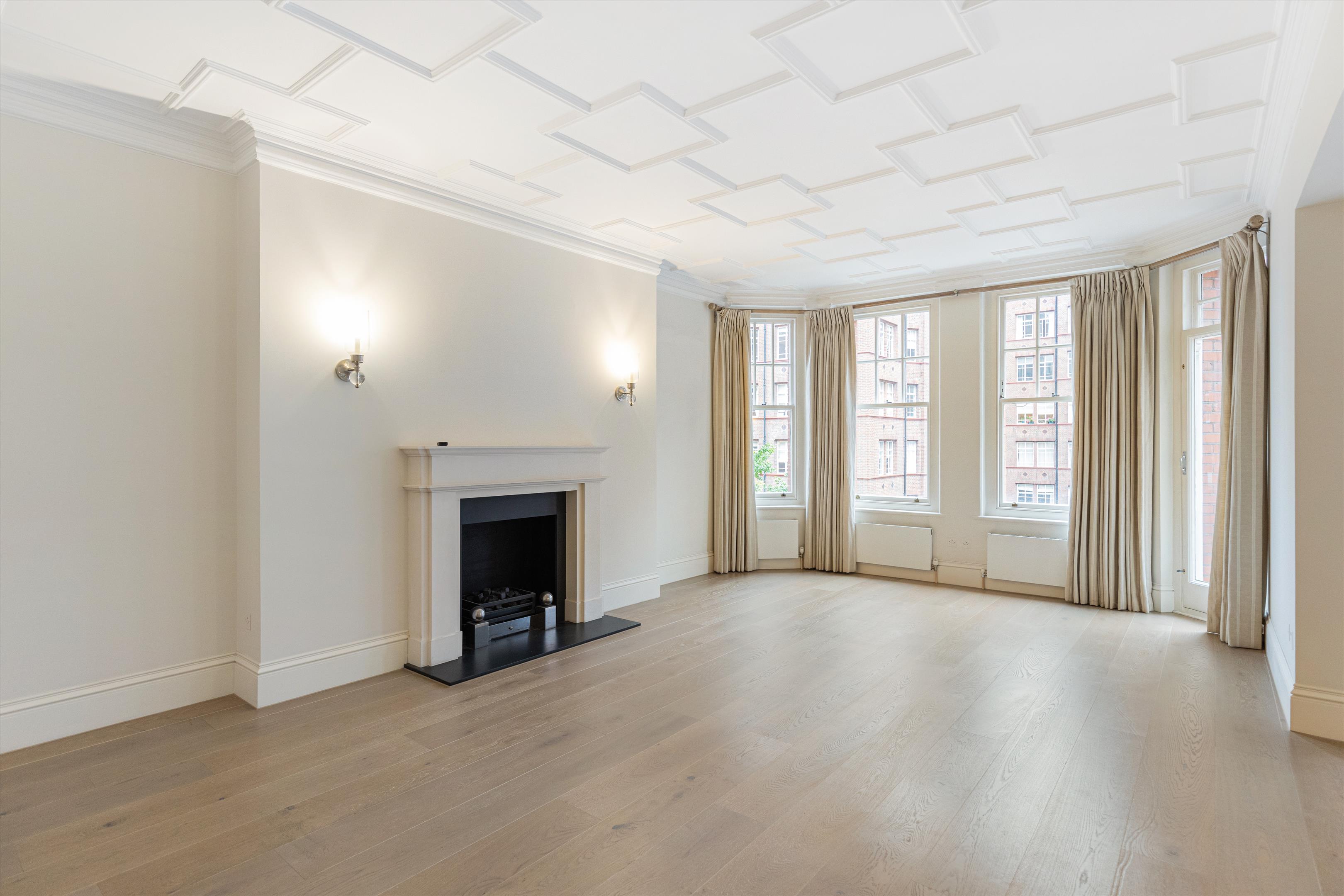 Oakwood Court, London, W14