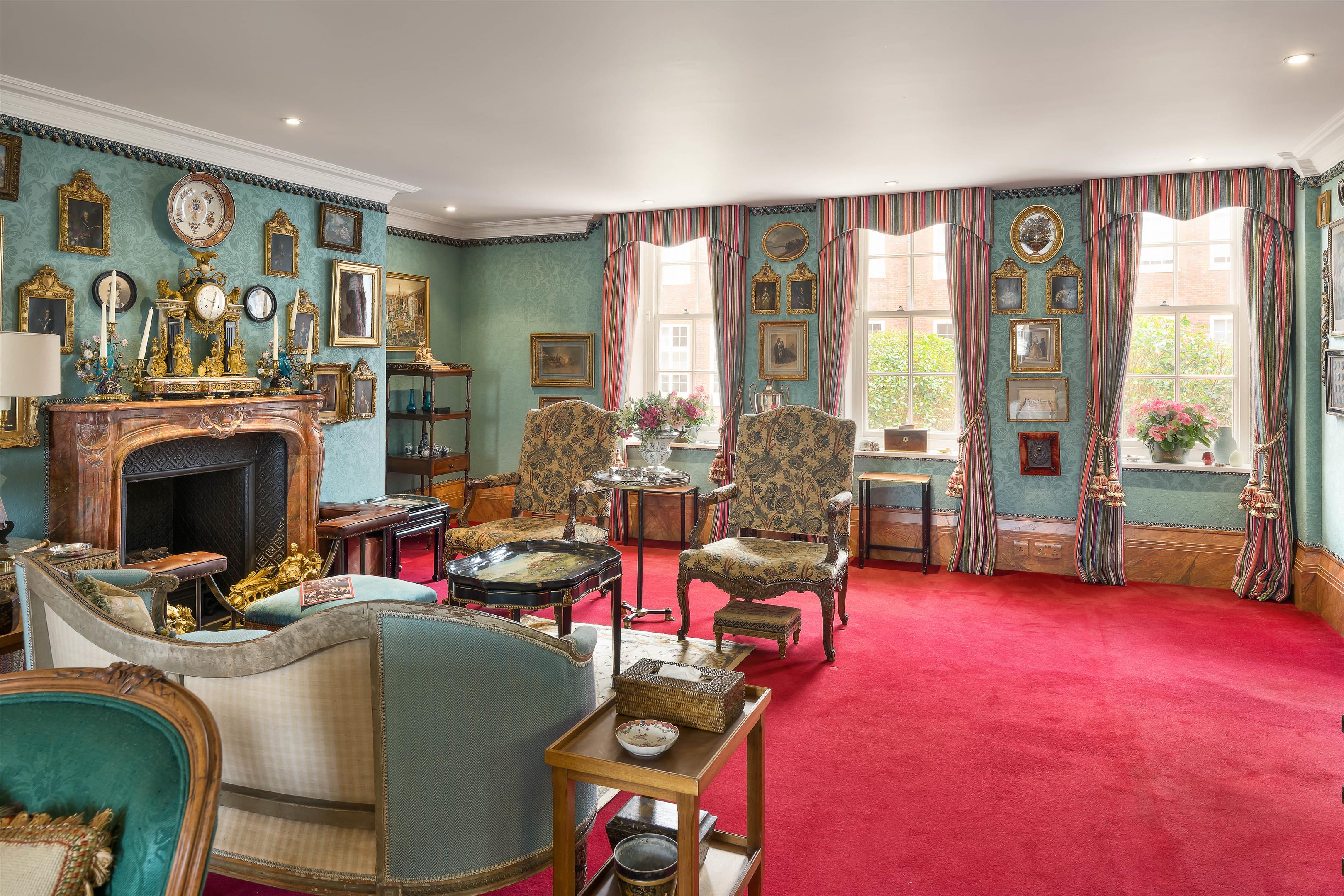 Academy Gardens, Duchess of Bedfords Walk, London, W8