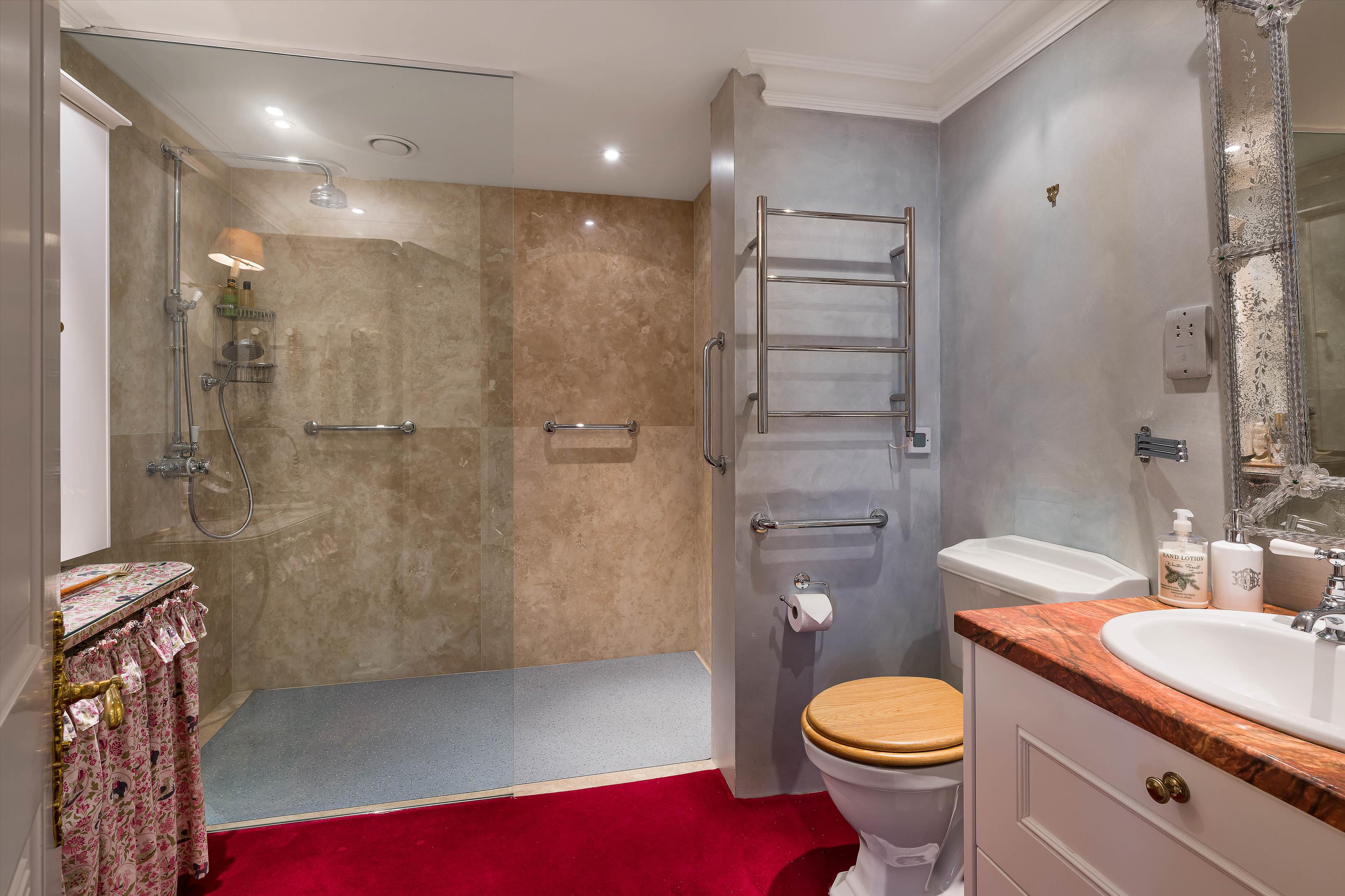 Academy Gardens, Duchess of Bedfords Walk, London, W8