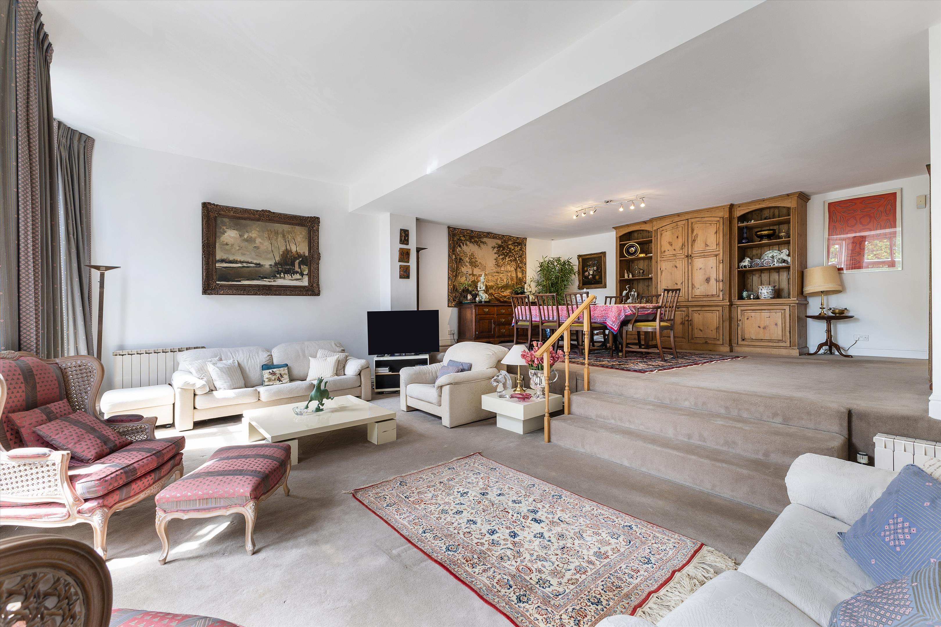 Vicarage Gate, London, W8