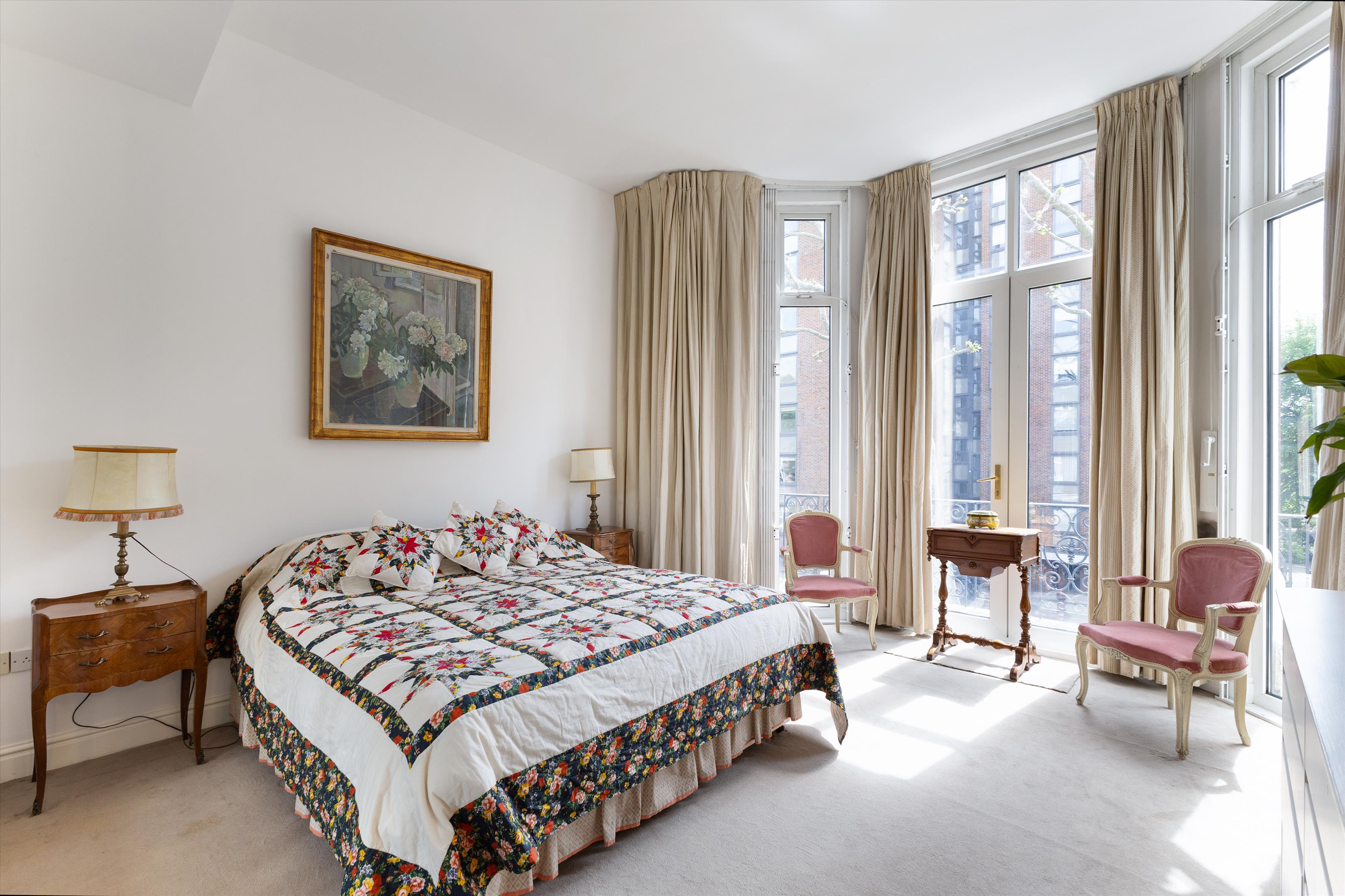 Vicarage Gate, London, W8