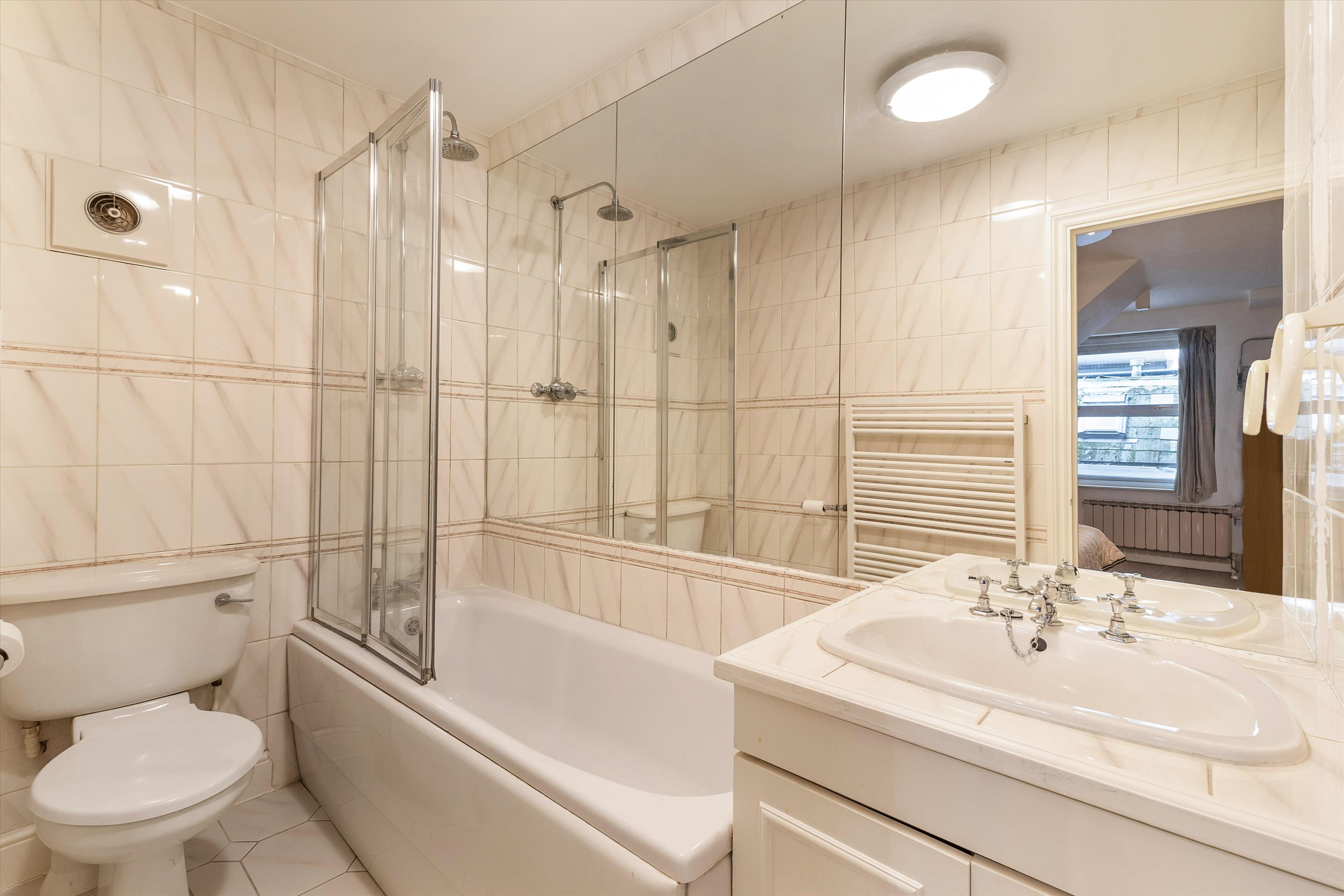 Vicarage Gate, London, W8