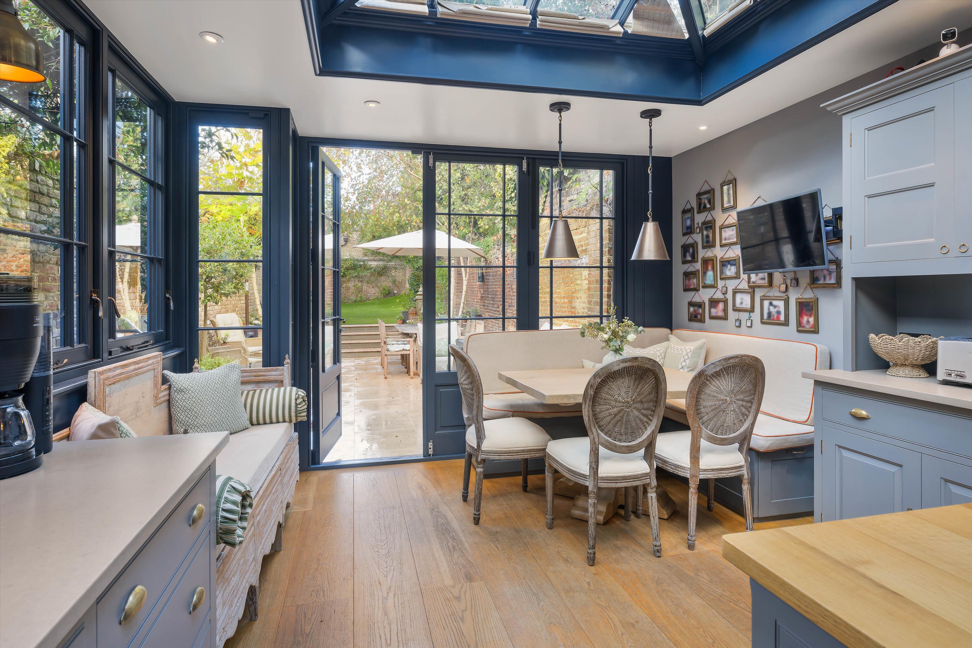 Cheyne Walk, Chelsea, London, SW3