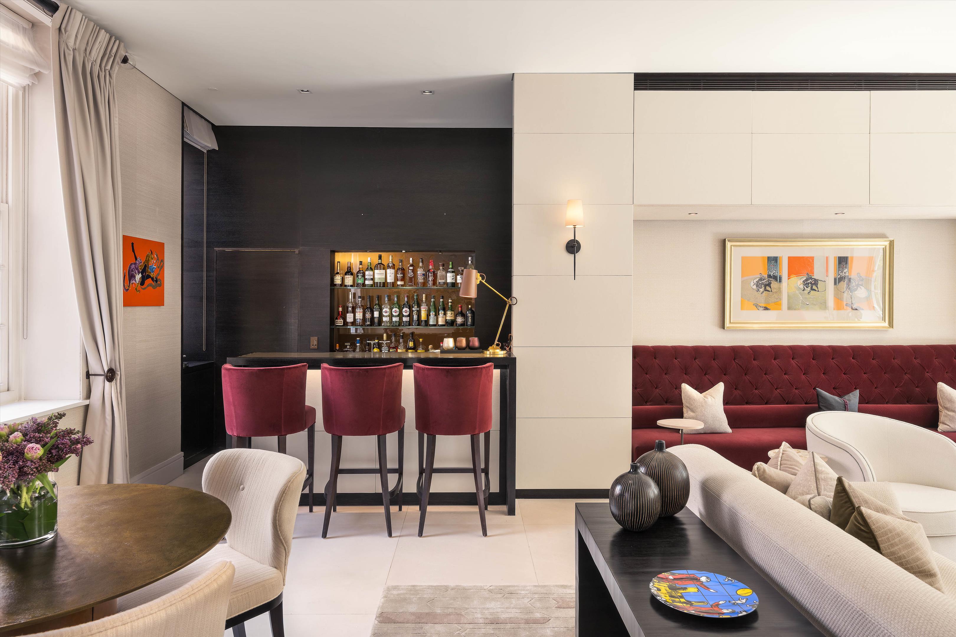 Duchess Of Bedfords Walk, London W8