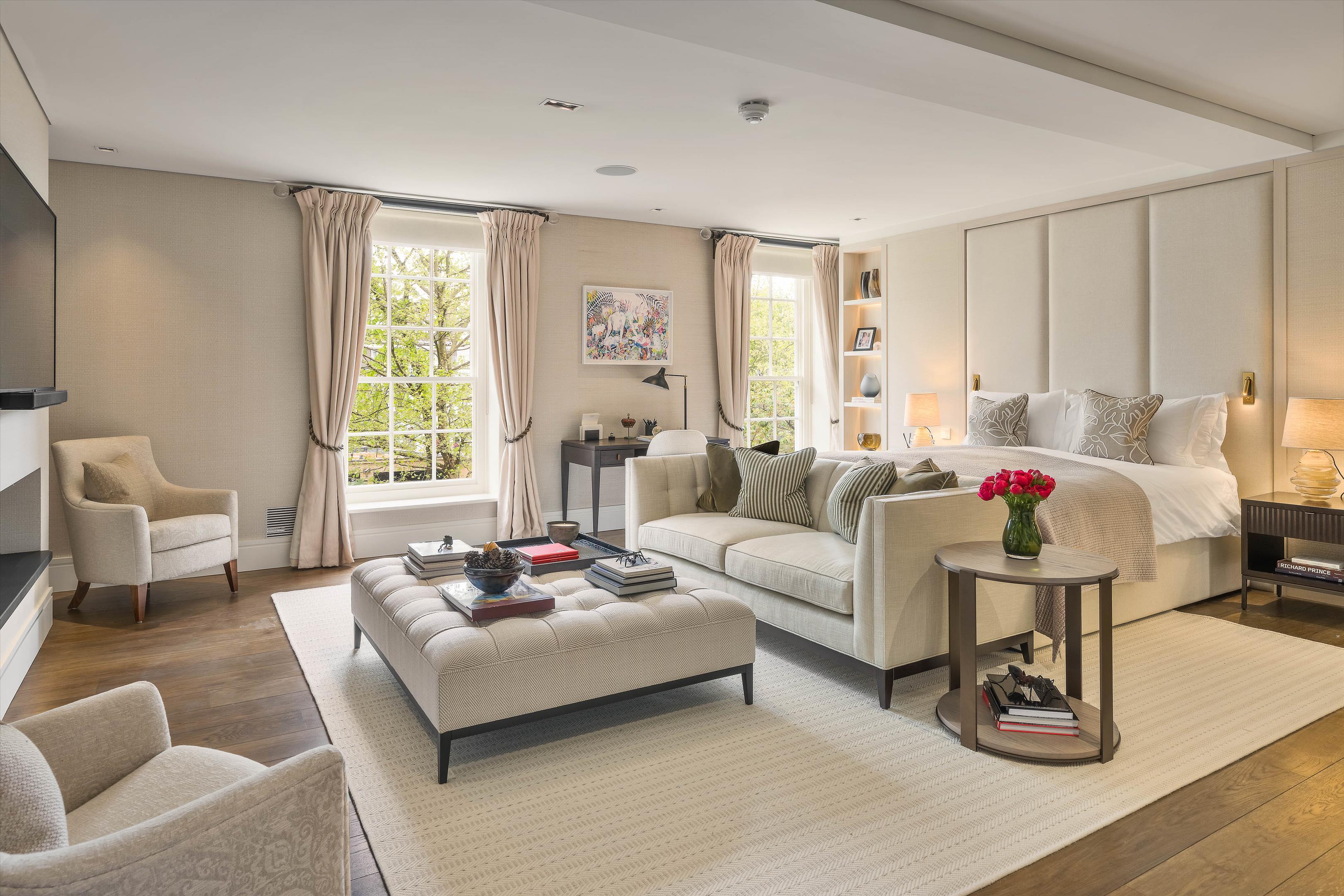 Duchess Of Bedfords Walk, London W8