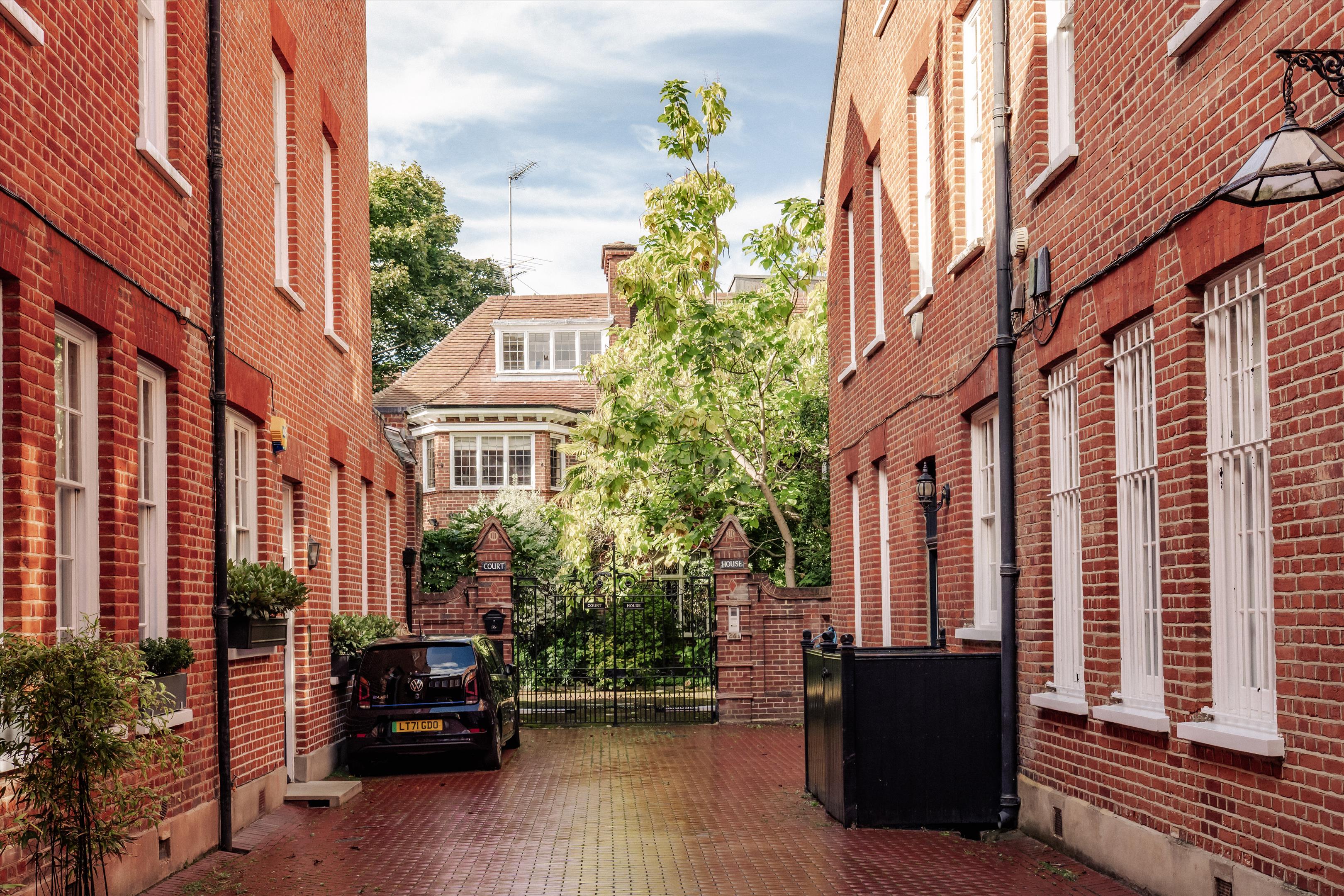Holland Park Road, London W14