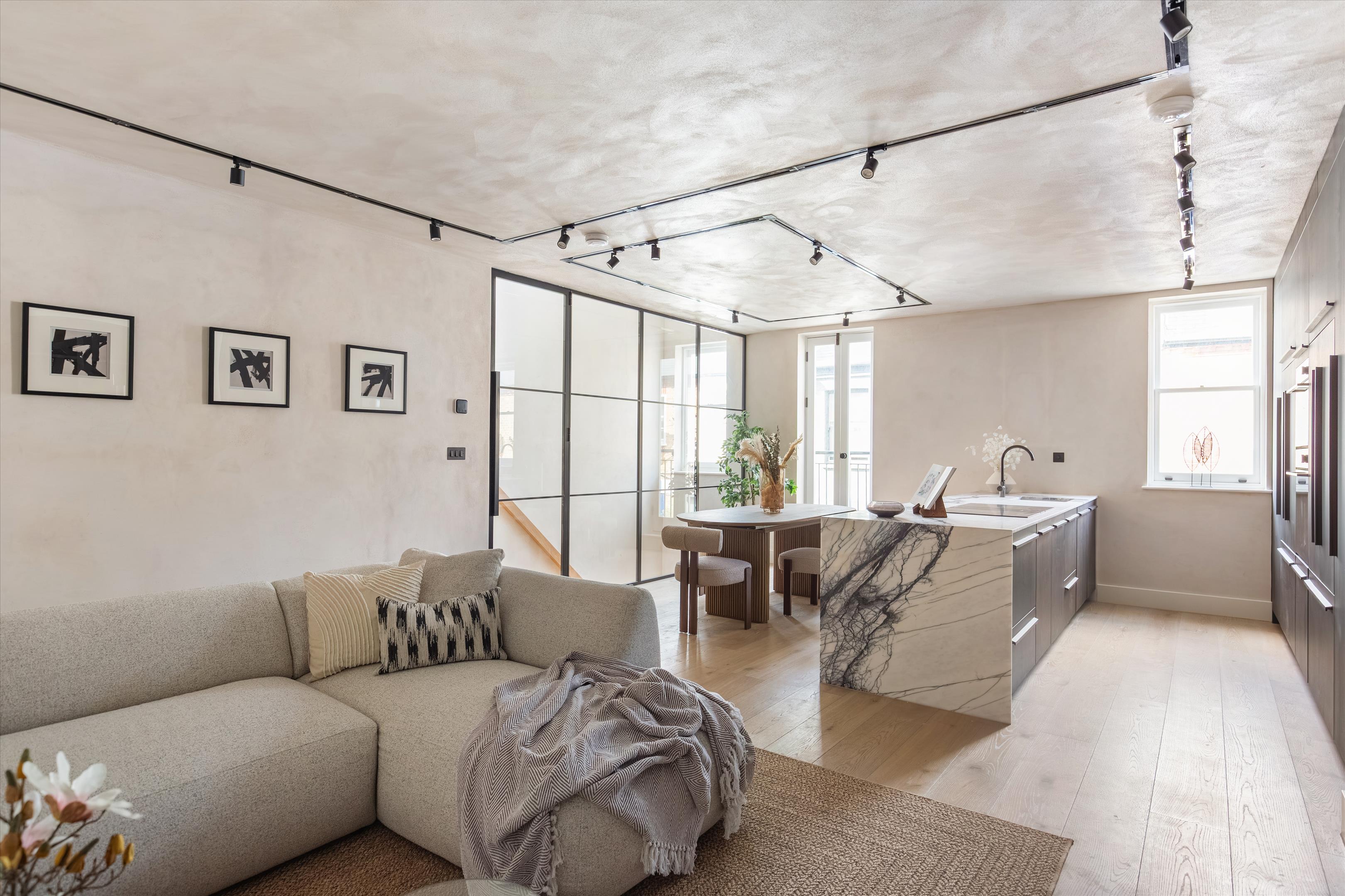 Russell Gardens Mews, London W14