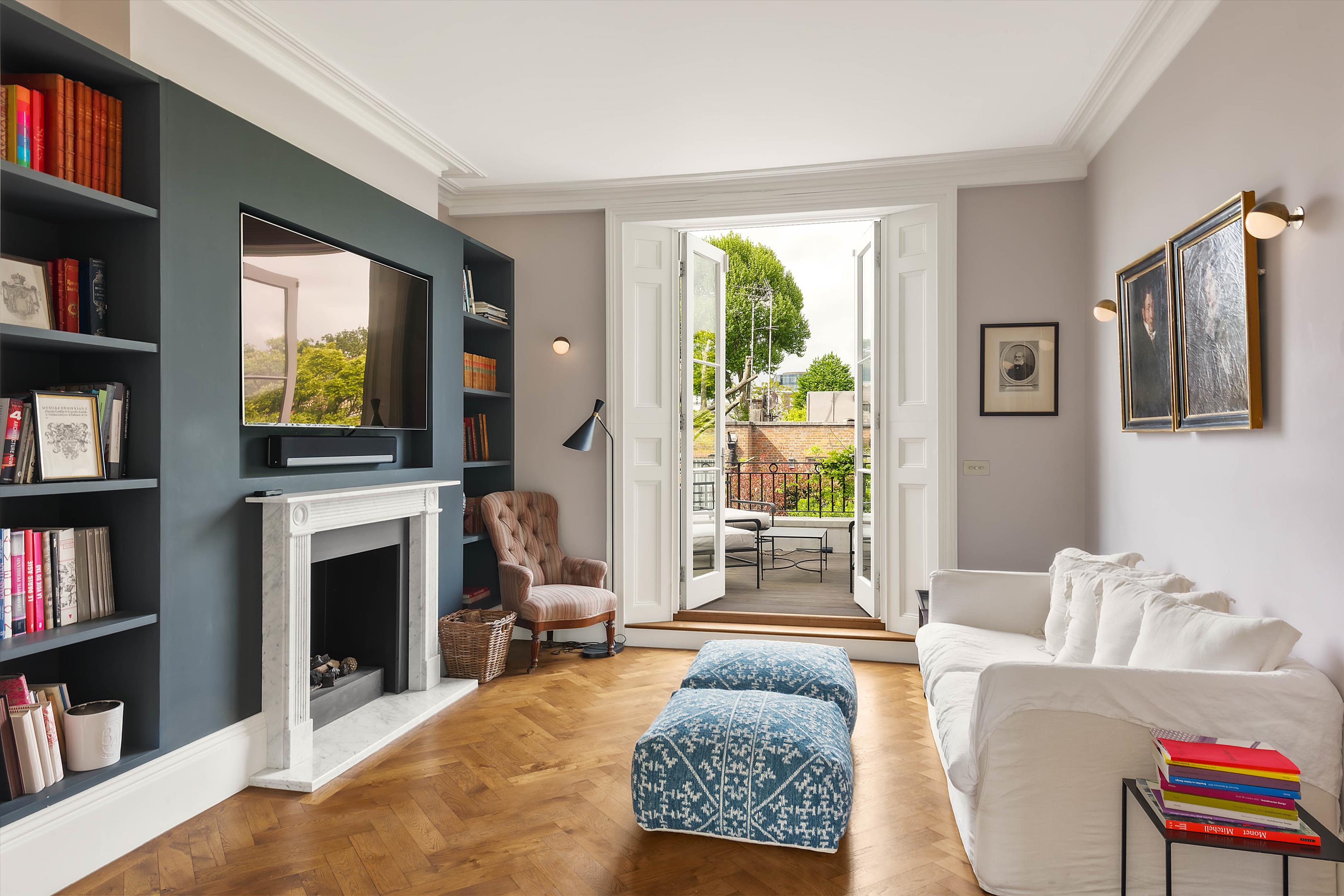 Pembroke Square, London W8