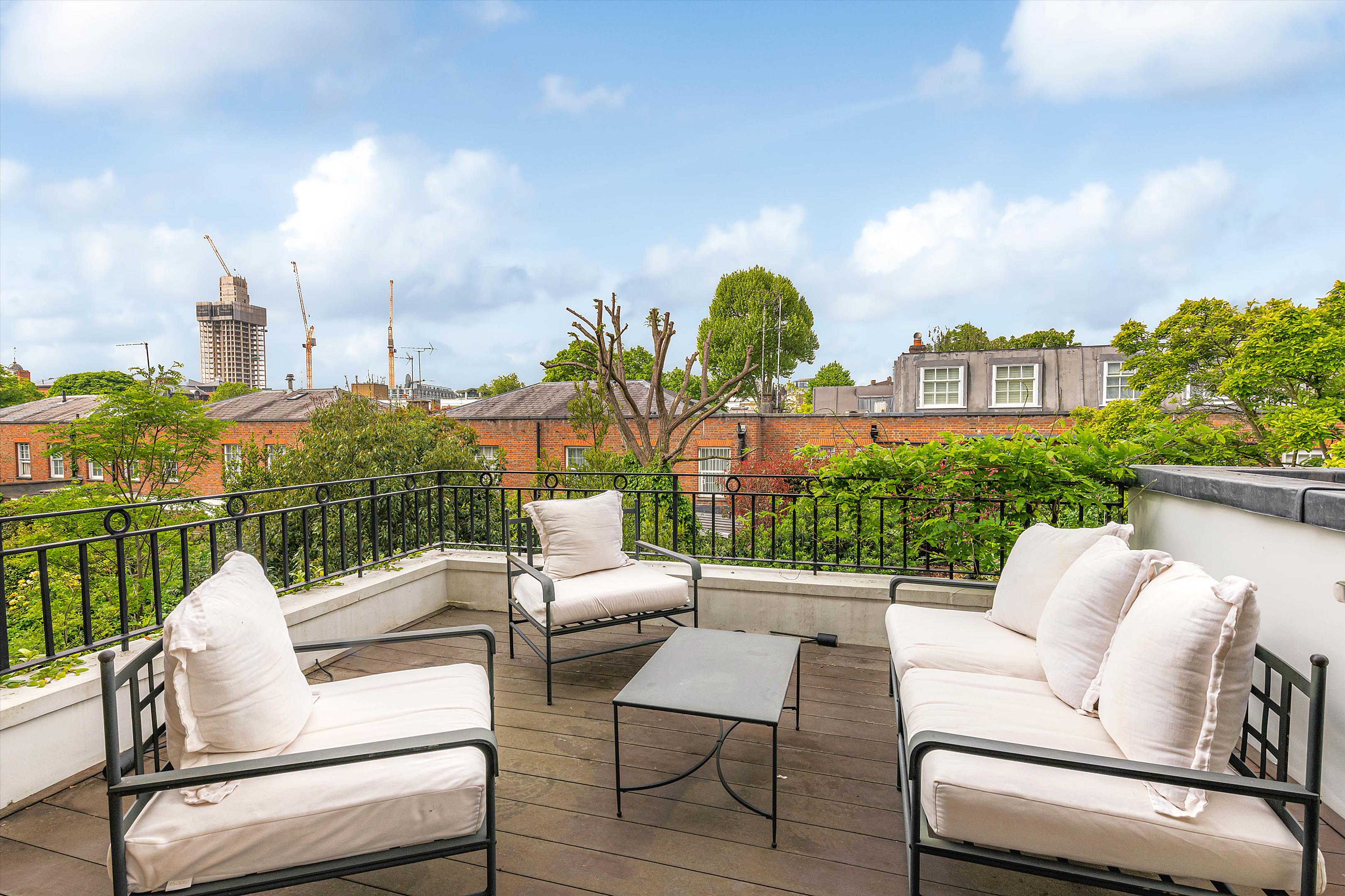 Pembroke Square, London W8