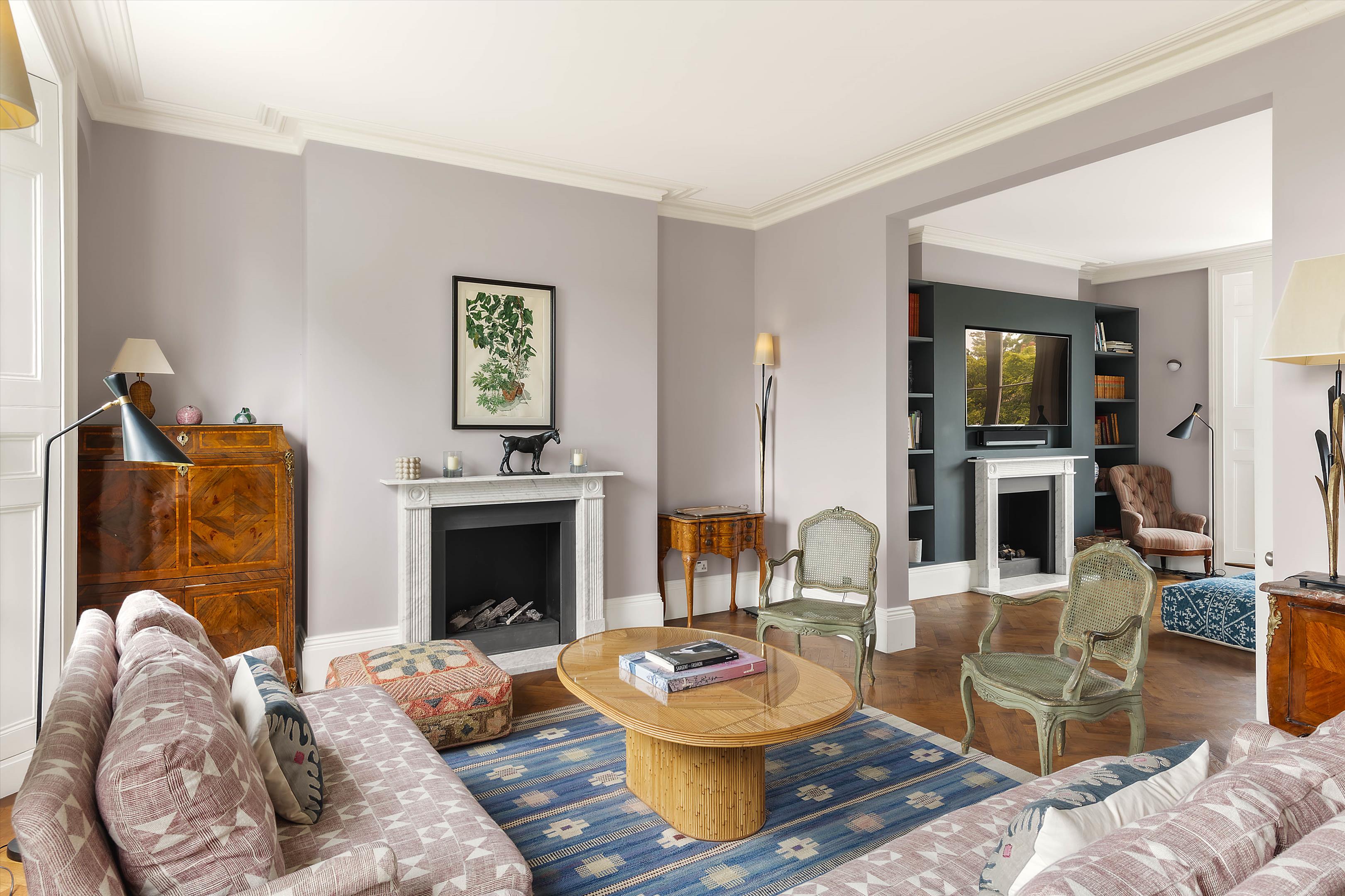 Pembroke Square, London W8