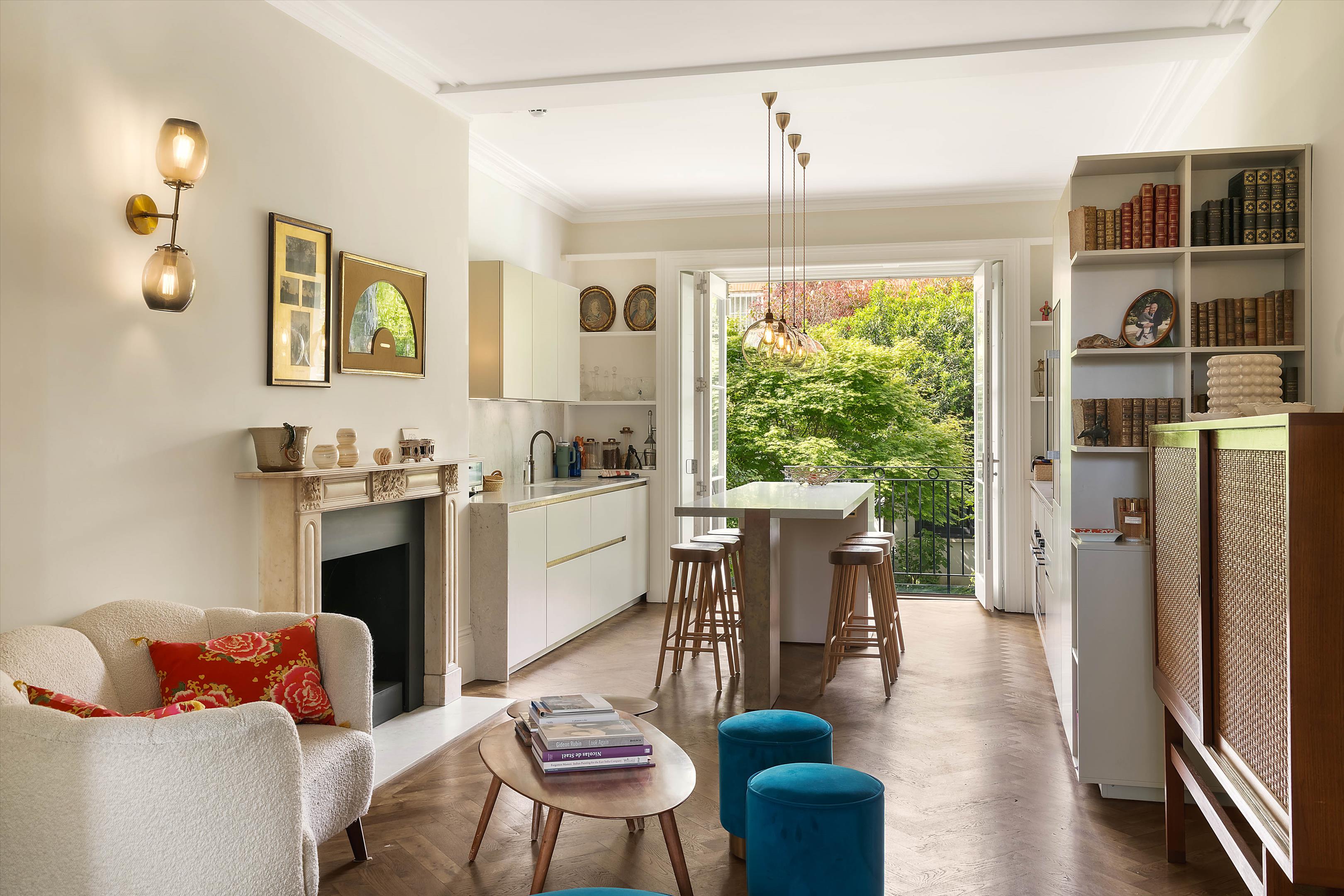 Pembroke Square, London W8