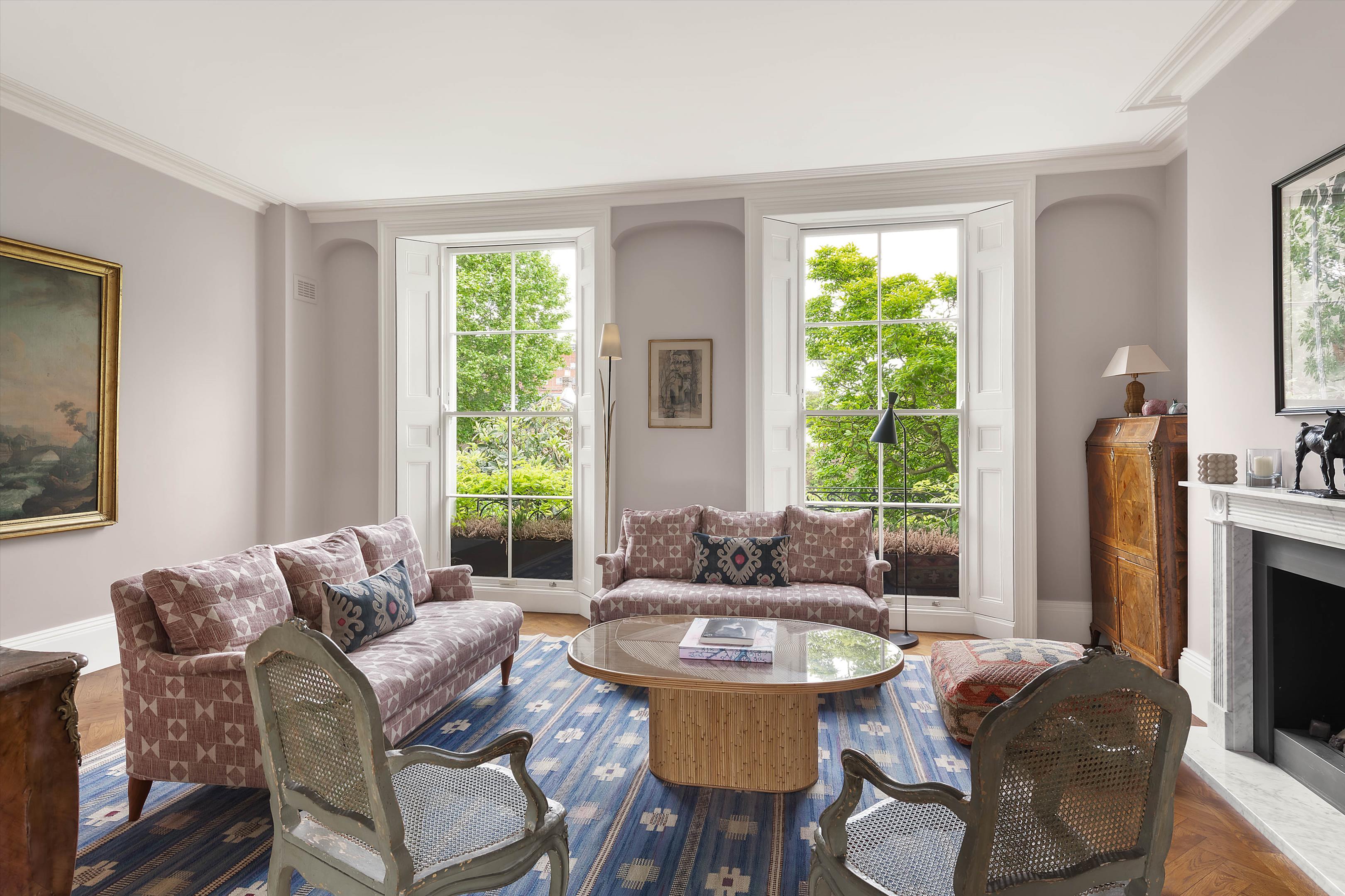 Pembroke Square, London W8