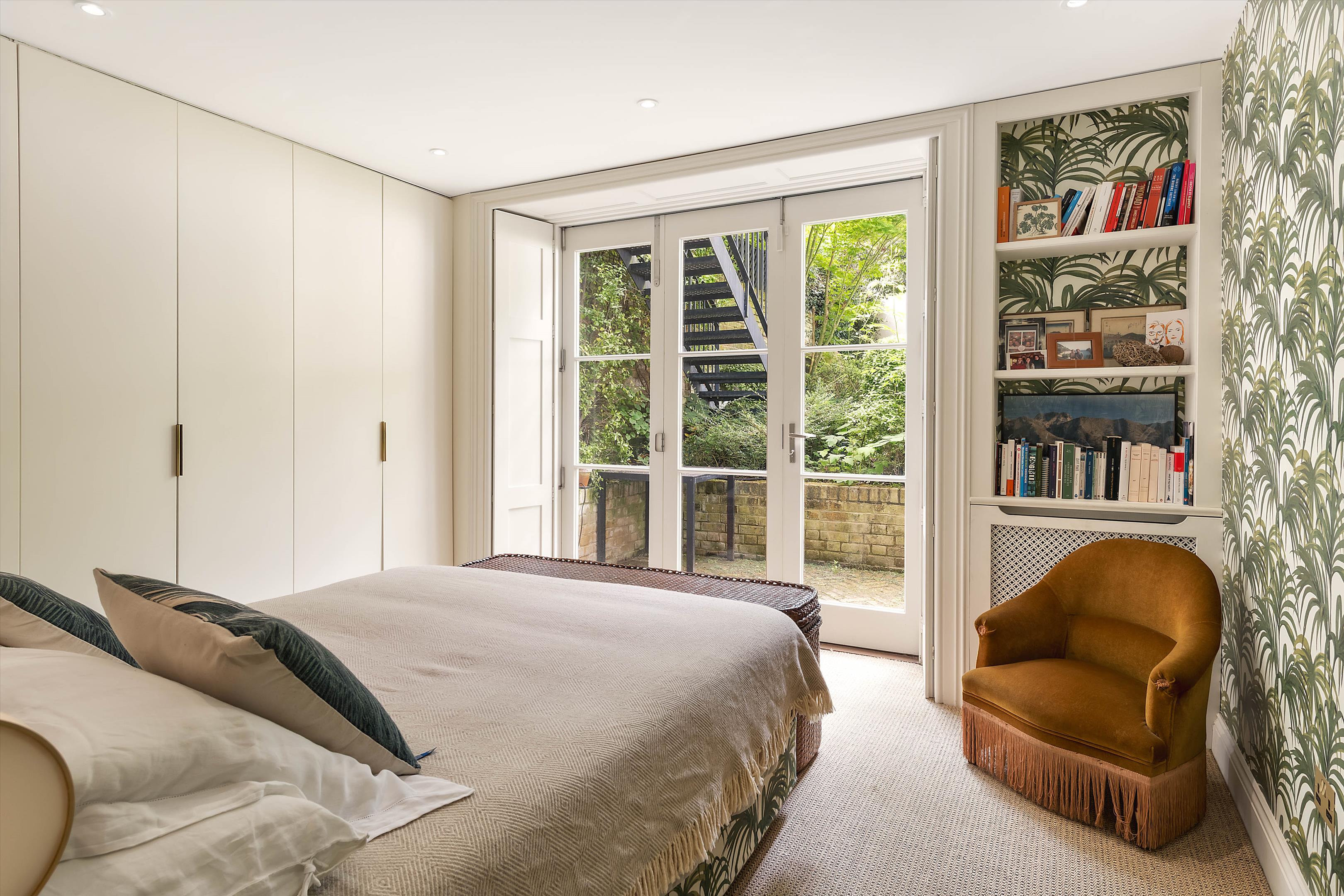 Pembroke Square, London W8
