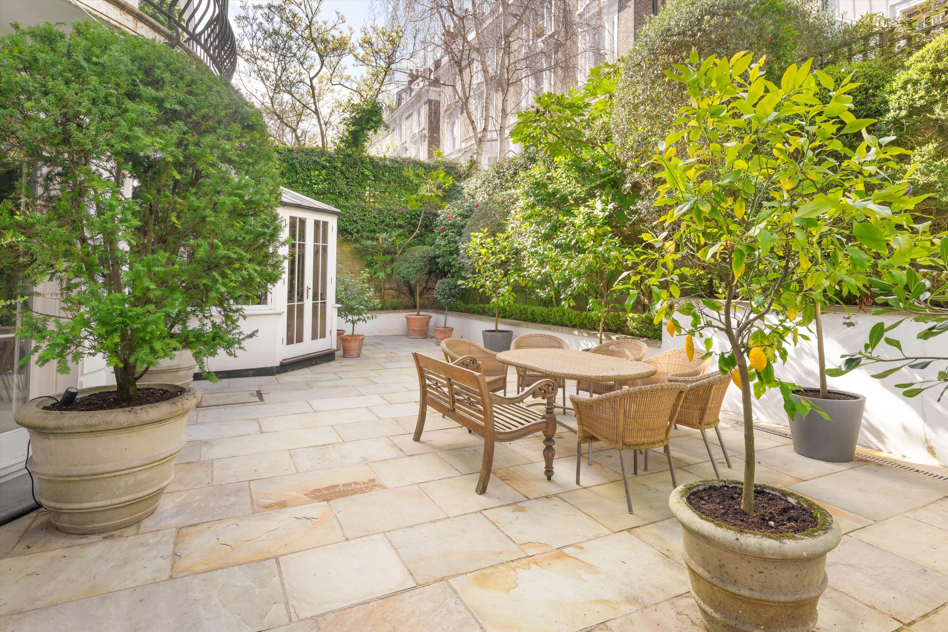 Phillimore Place, London W8