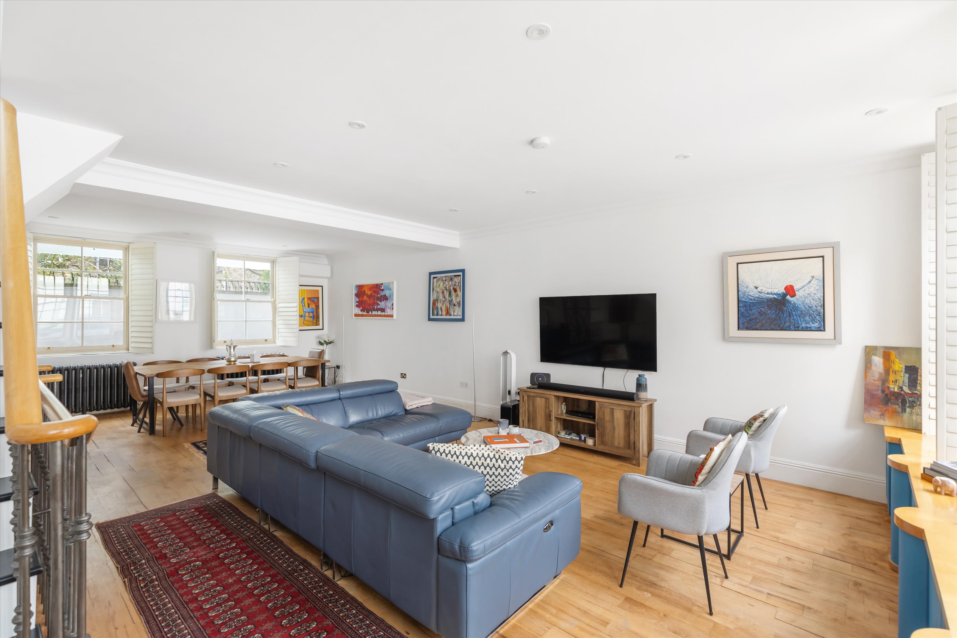 Logan Mews, London W8