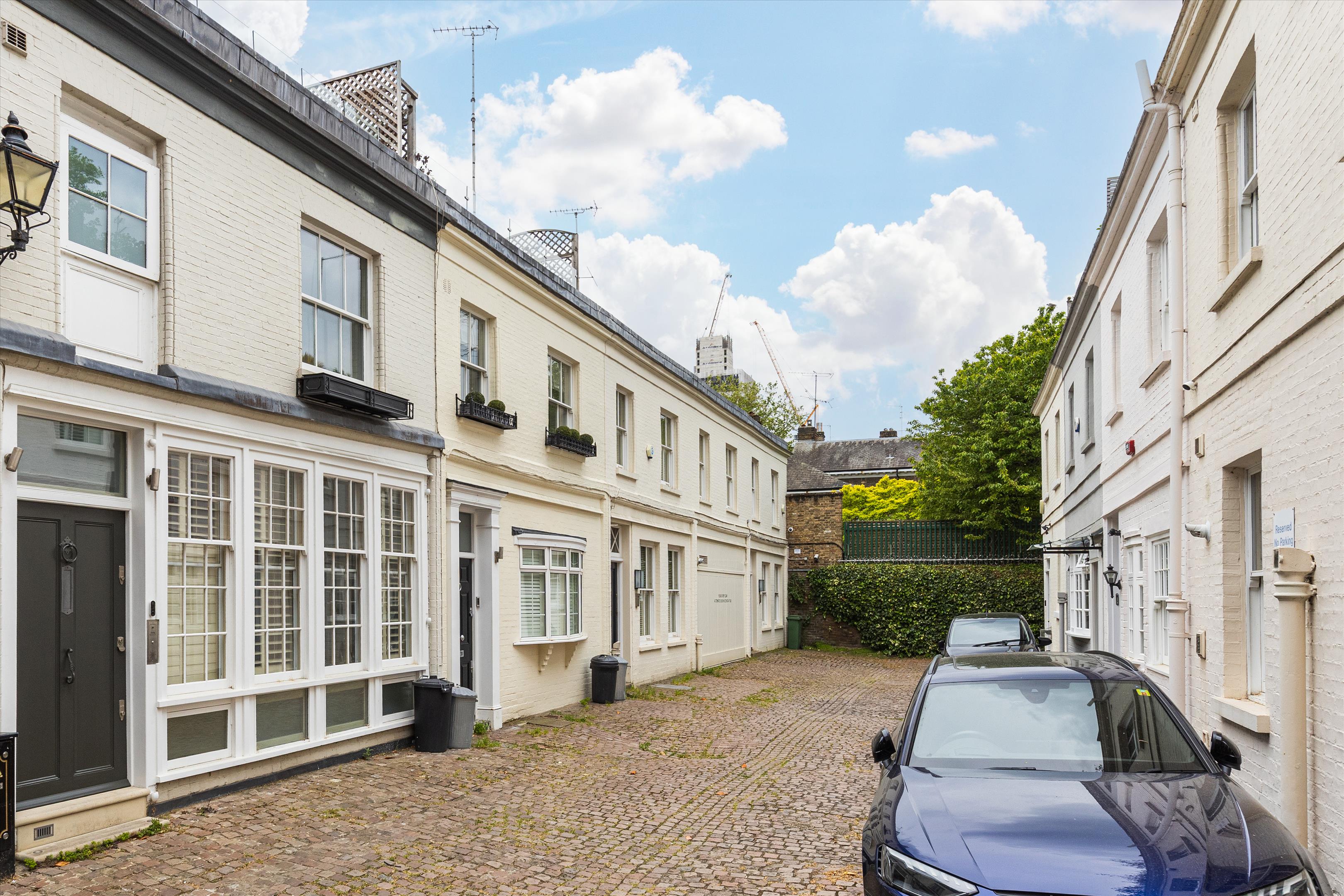 Logan Mews, London W8