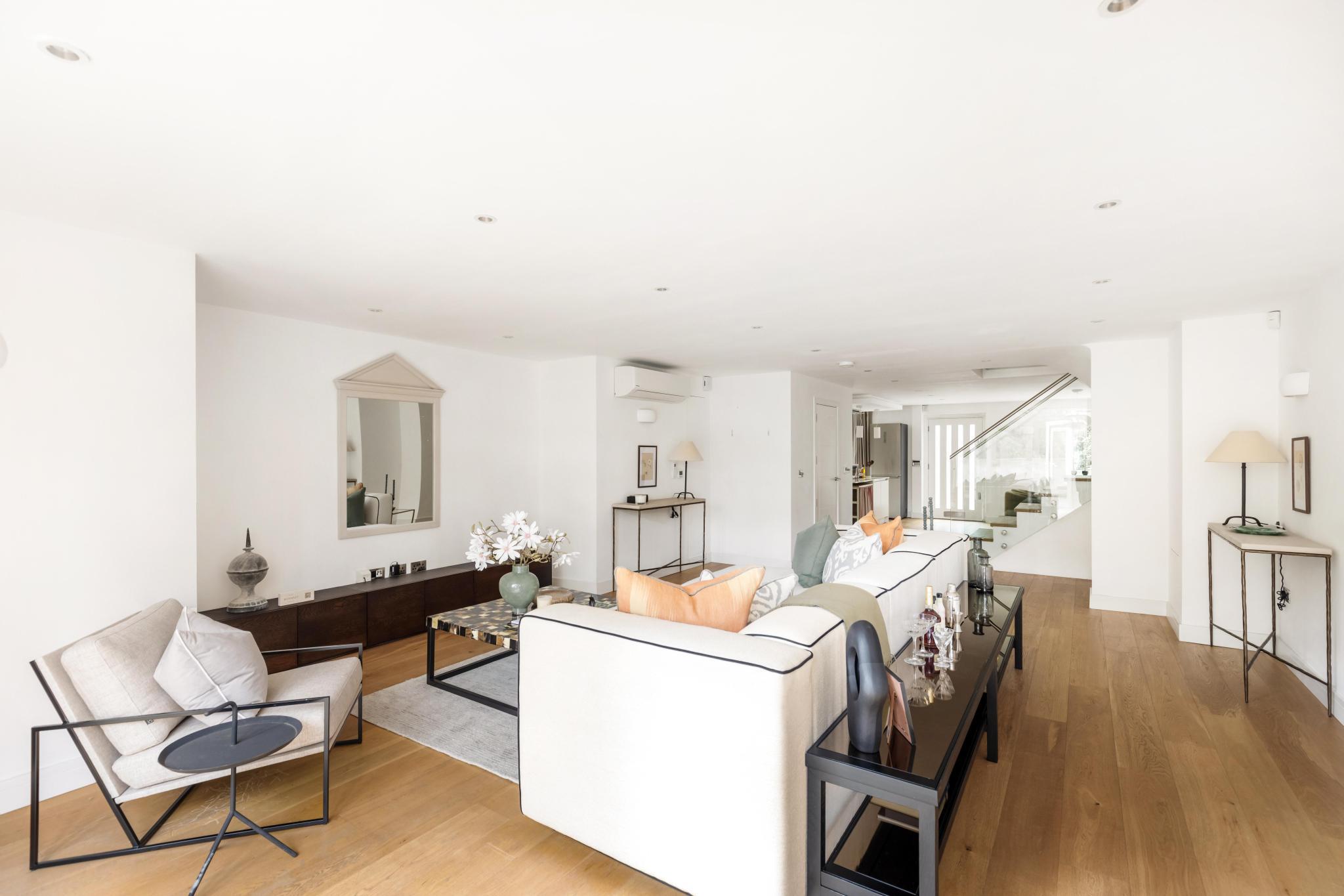 Broadwalk House, Hyde Park Gate, London SW7