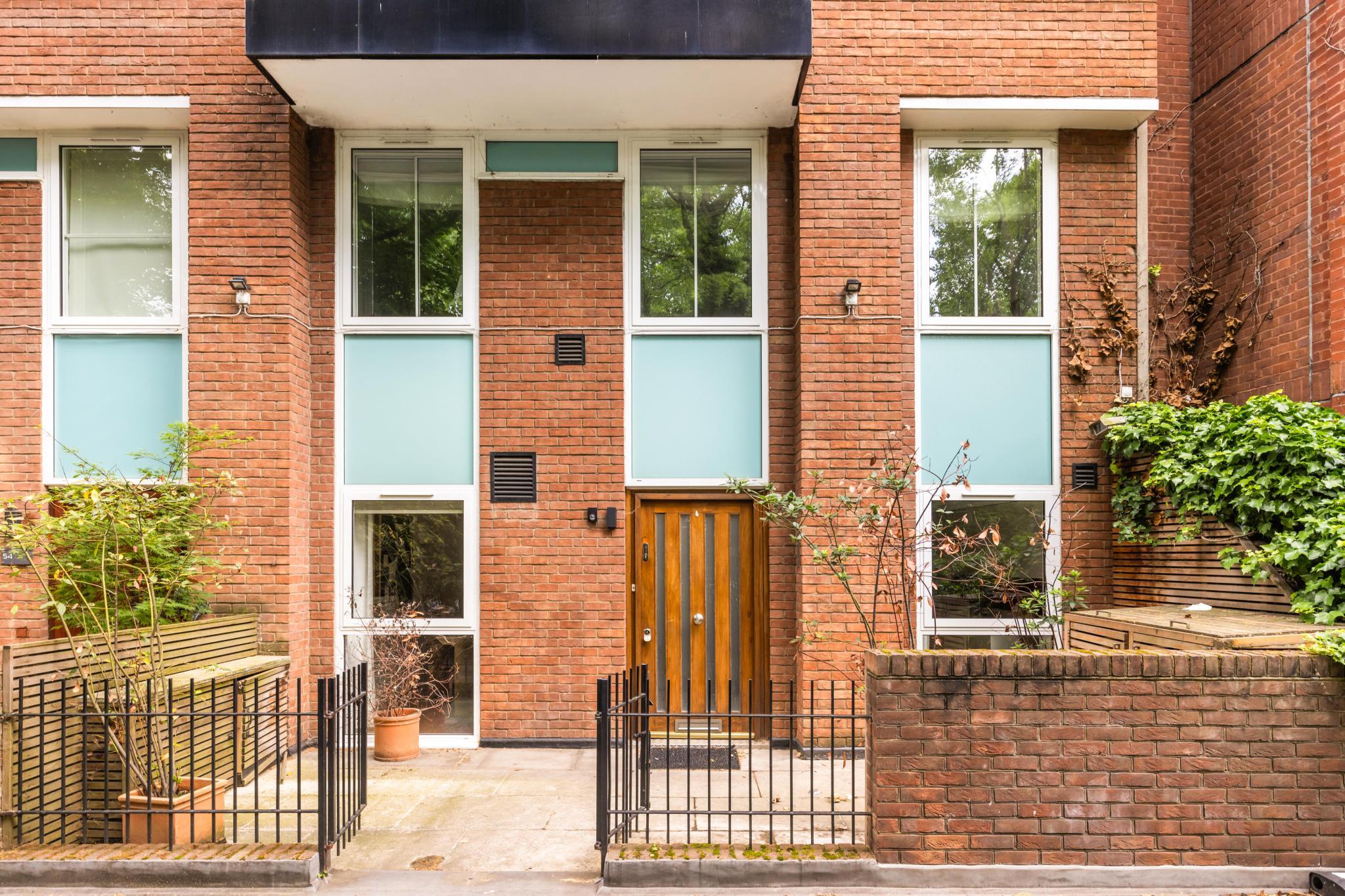 Broadwalk House, Hyde Park Gate, London SW7