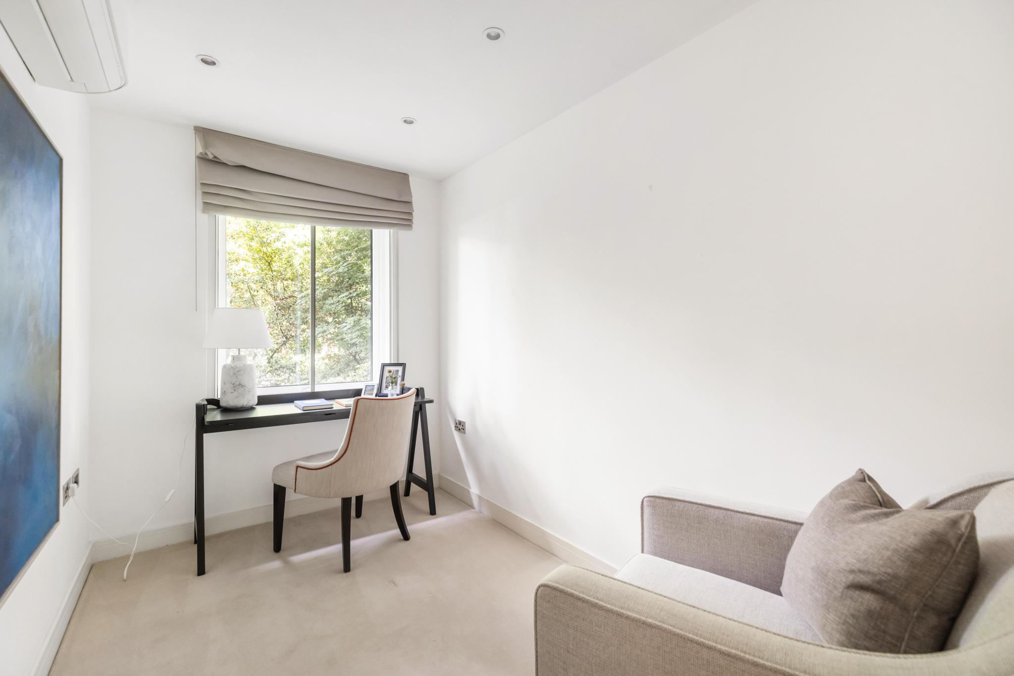 Broadwalk House, Hyde Park Gate, London SW7