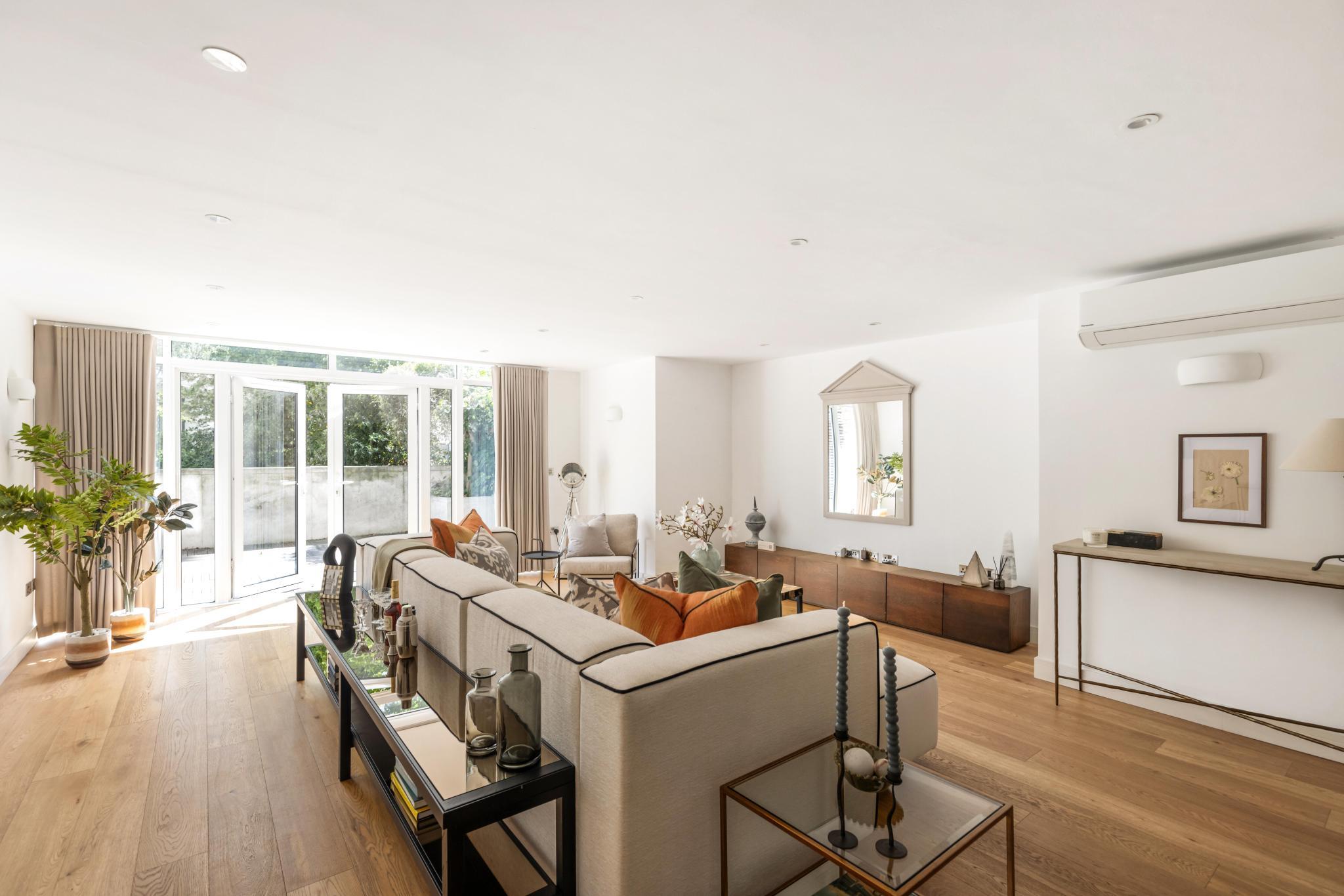 Broadwalk House, Hyde Park Gate, London SW7