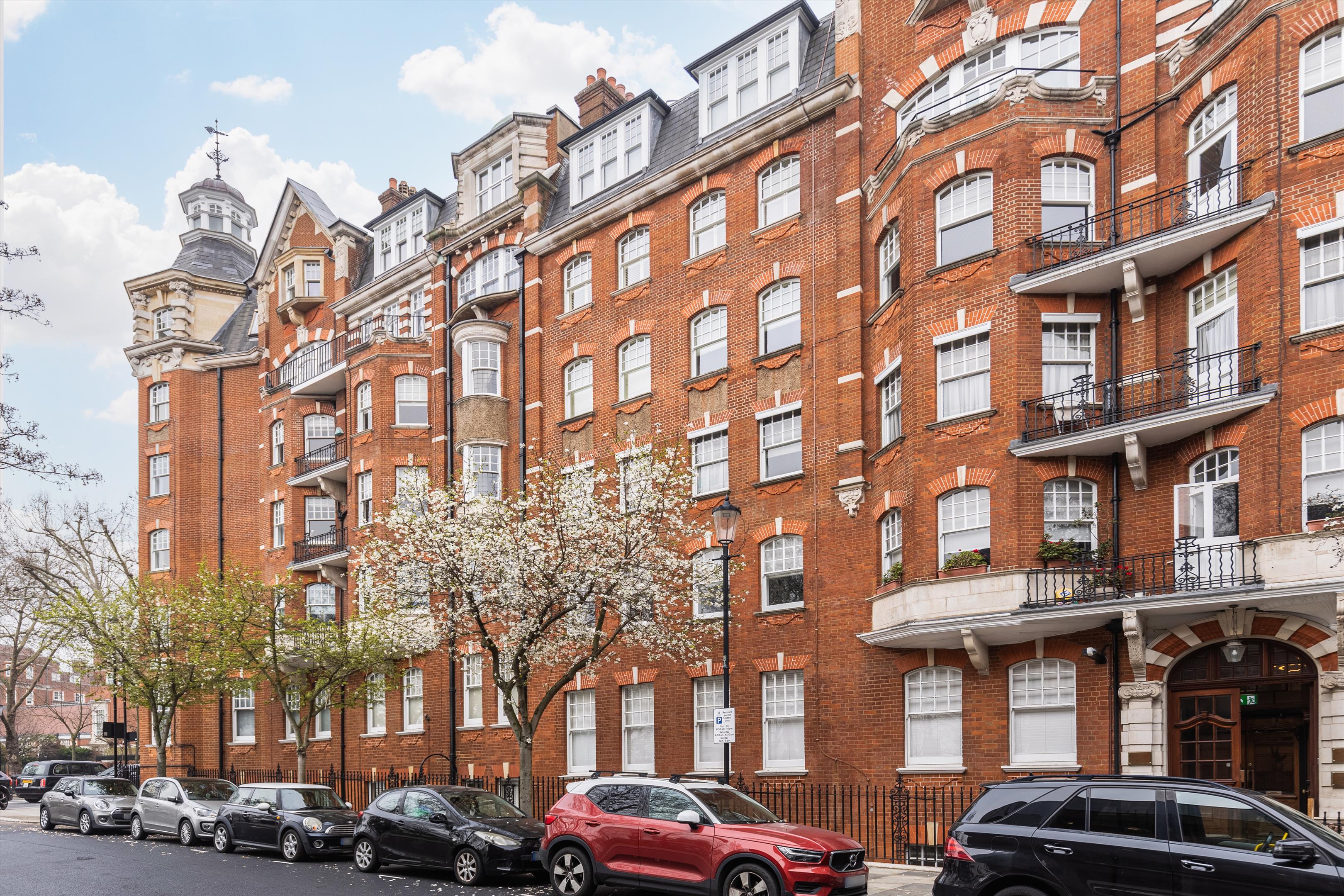 Campden Hill Court, Kensington, W8