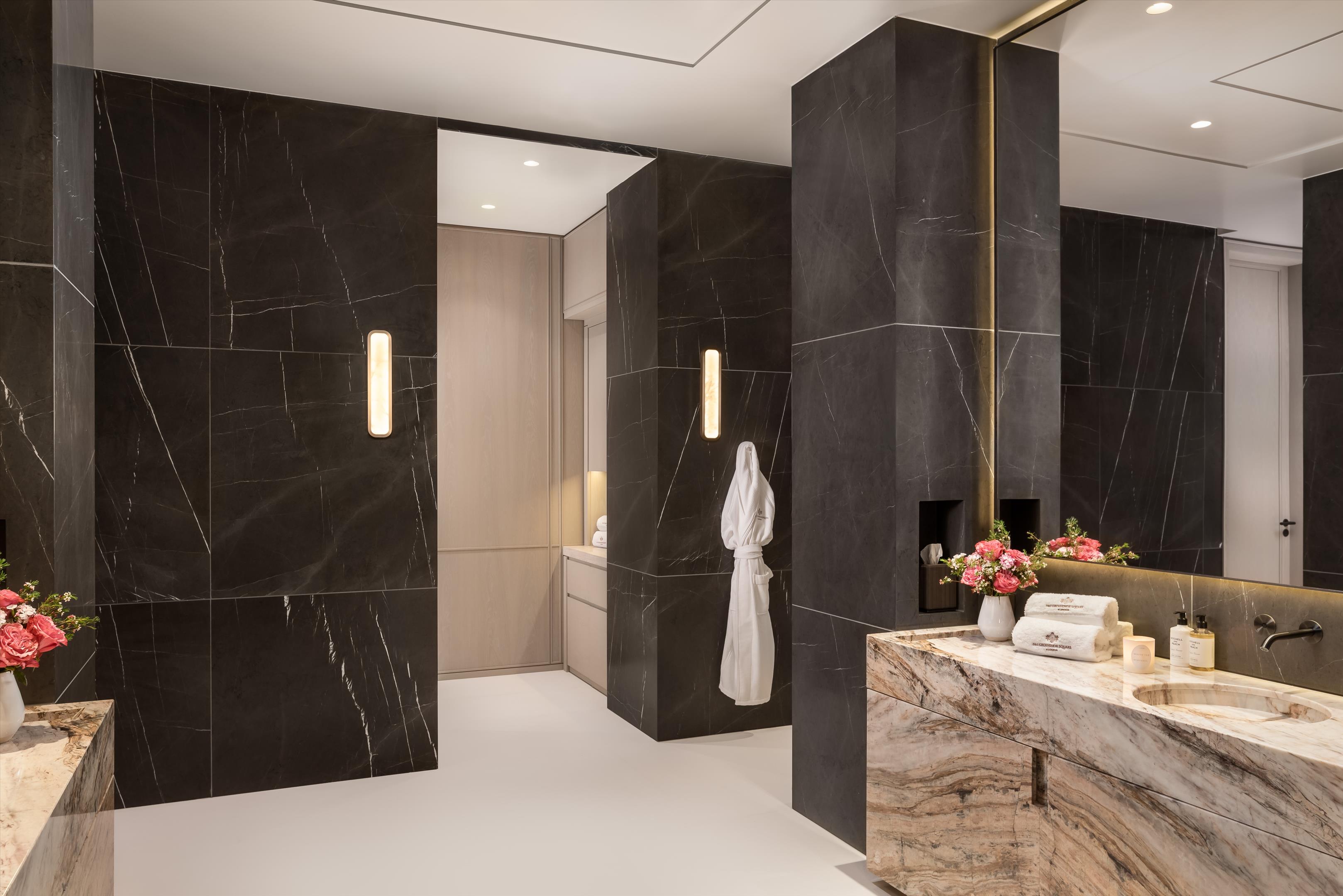 No.1 Grosvenor Square, Mayfair, London, W1K 4AB