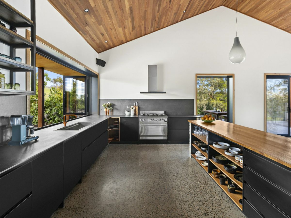 Mansfield, North Eastern, VIC