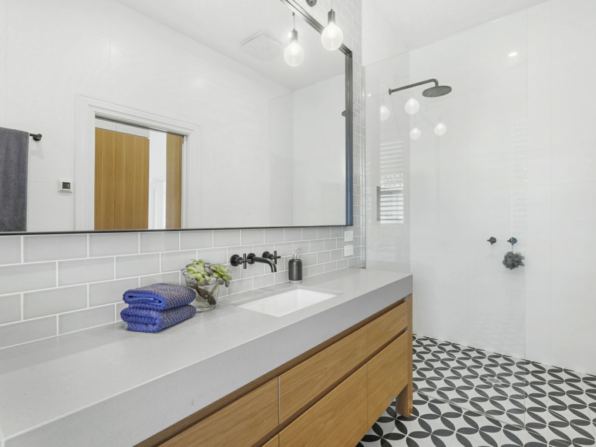 Newtown, Geelong and District, VIC
