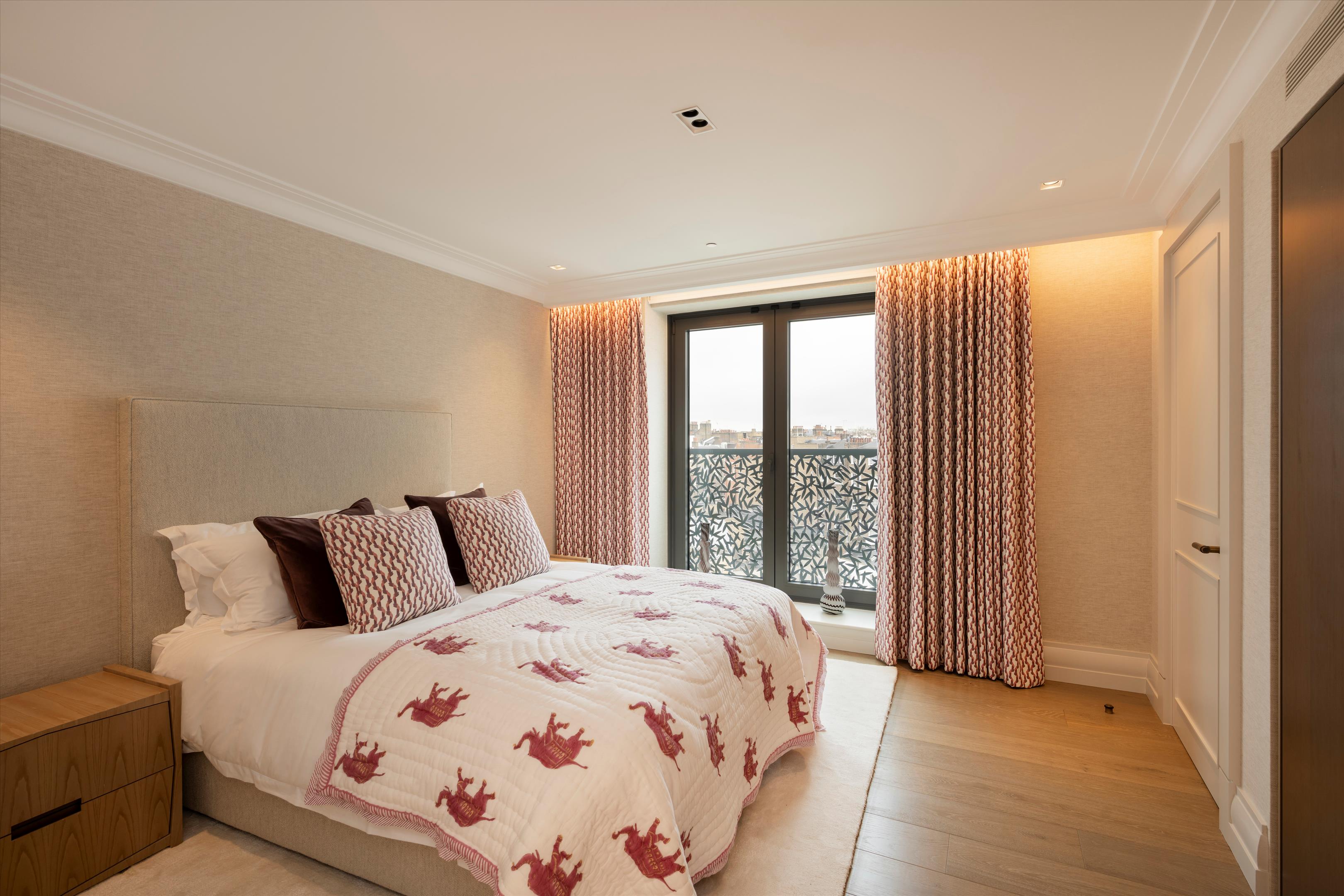 Park Crescent West, Marylebone, London W1B