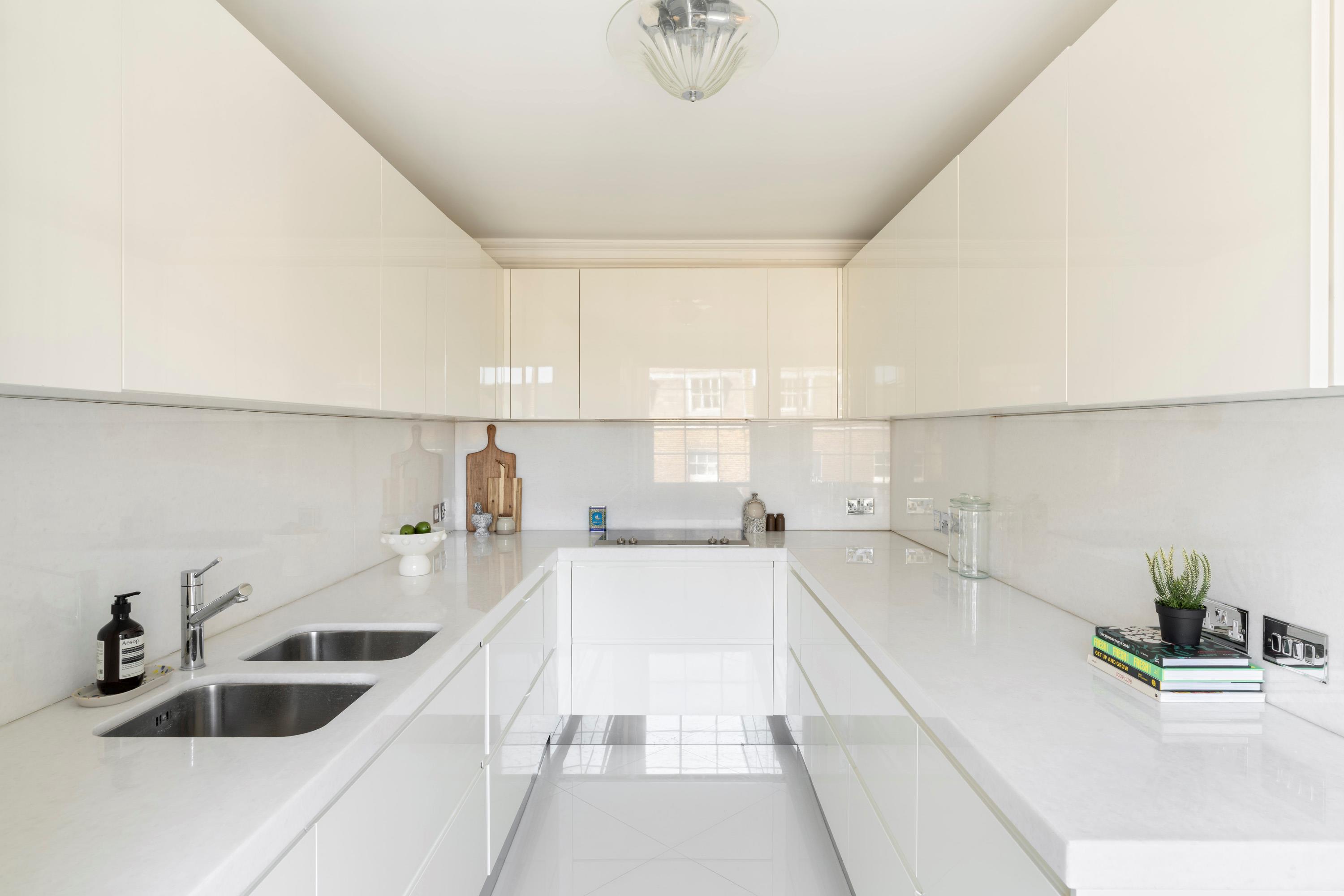 Fitzhardinge Street, Marylebone, W1H