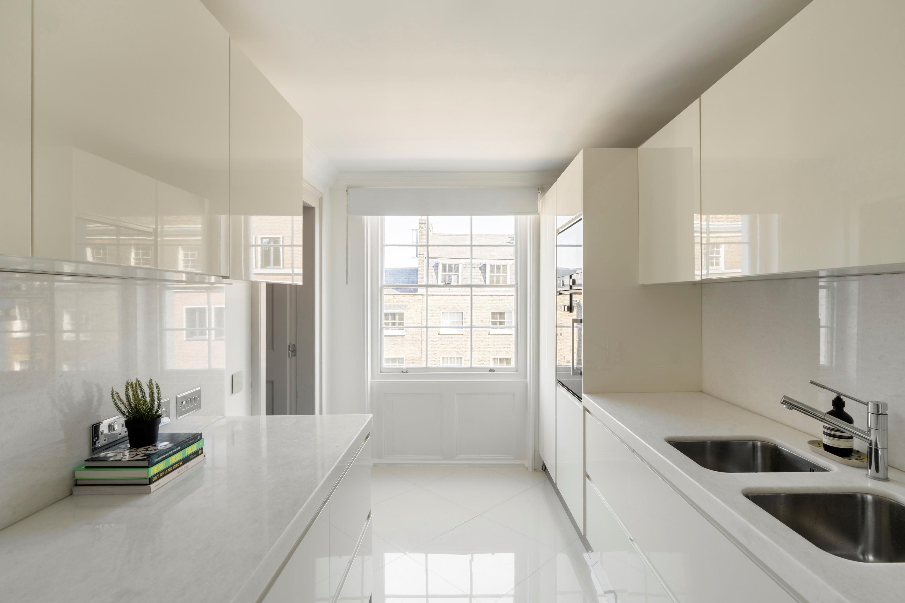 Fitzhardinge Street, Marylebone, W1H