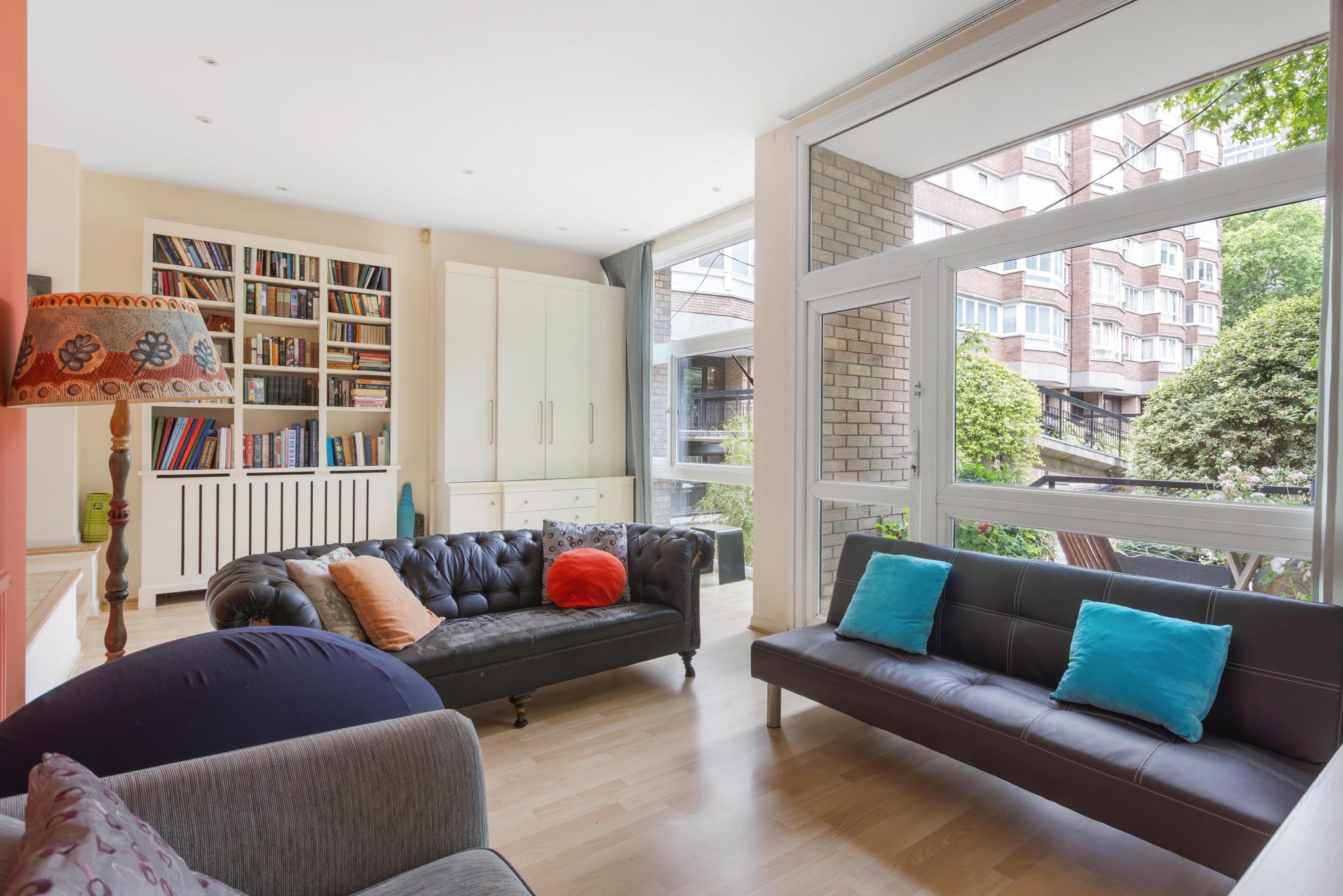 Cambridge Square, London W2