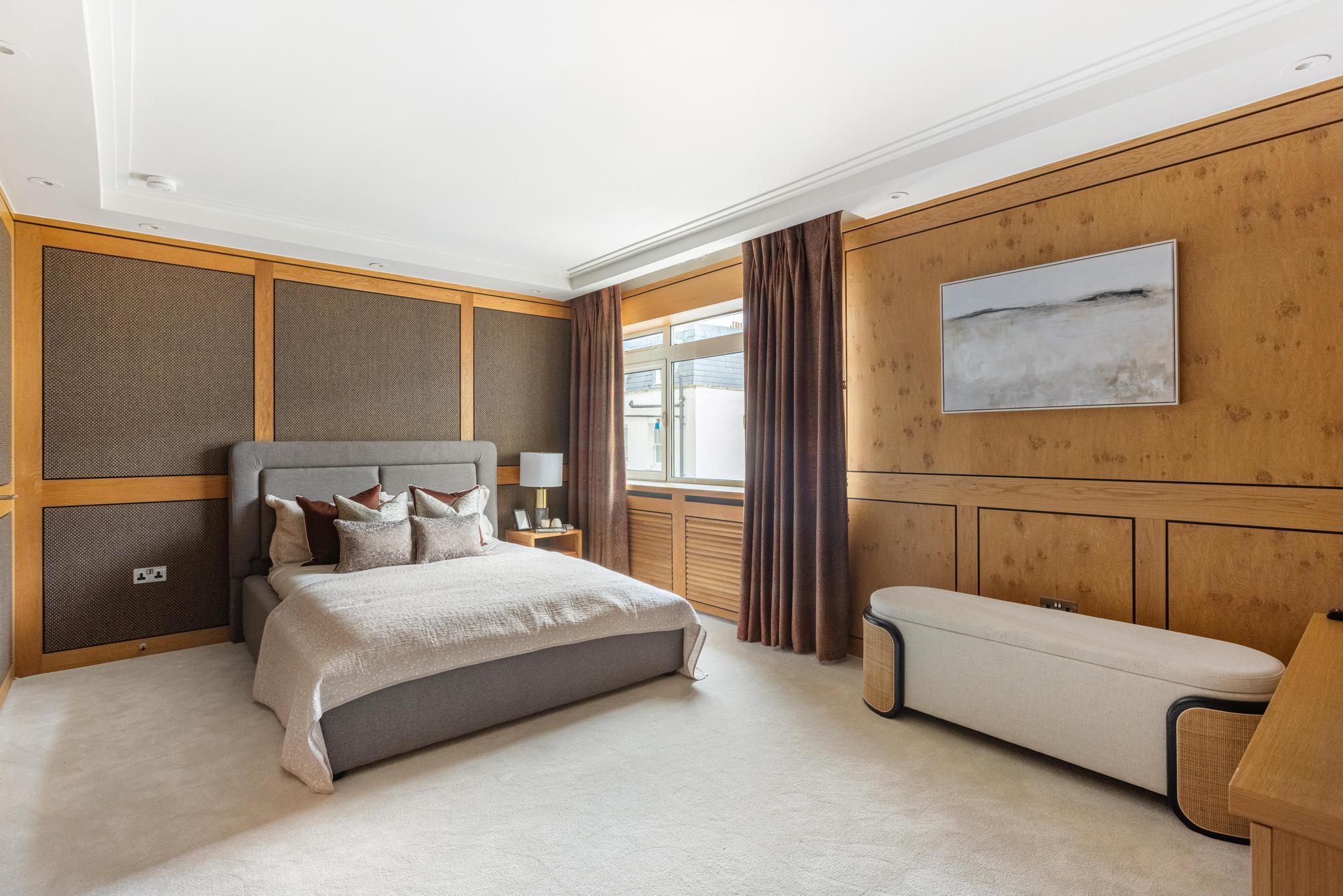 Chelwood House, Gloucester Square, Hyde Park, London W2