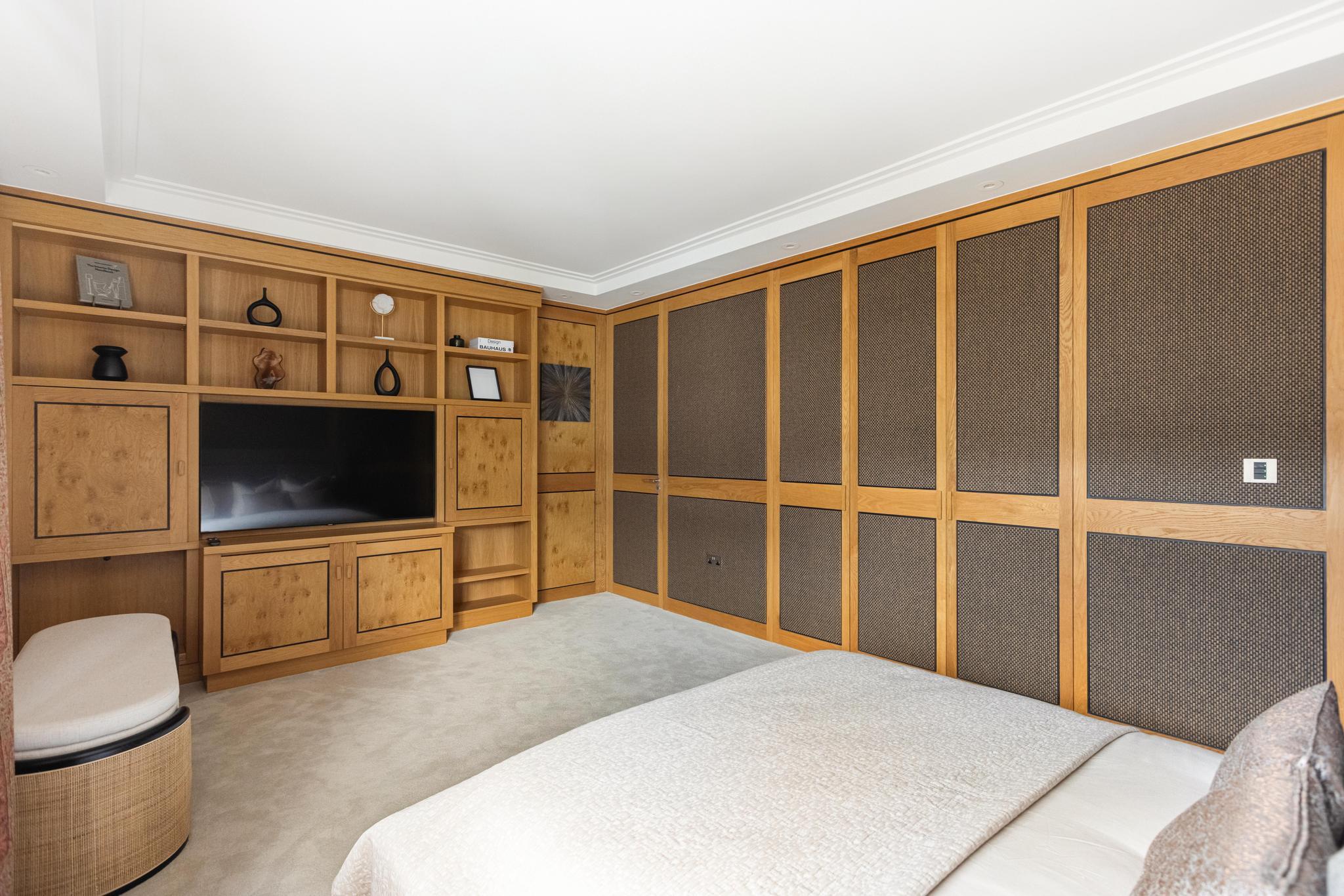 Chelwood House, Gloucester Square, Hyde Park, London W2