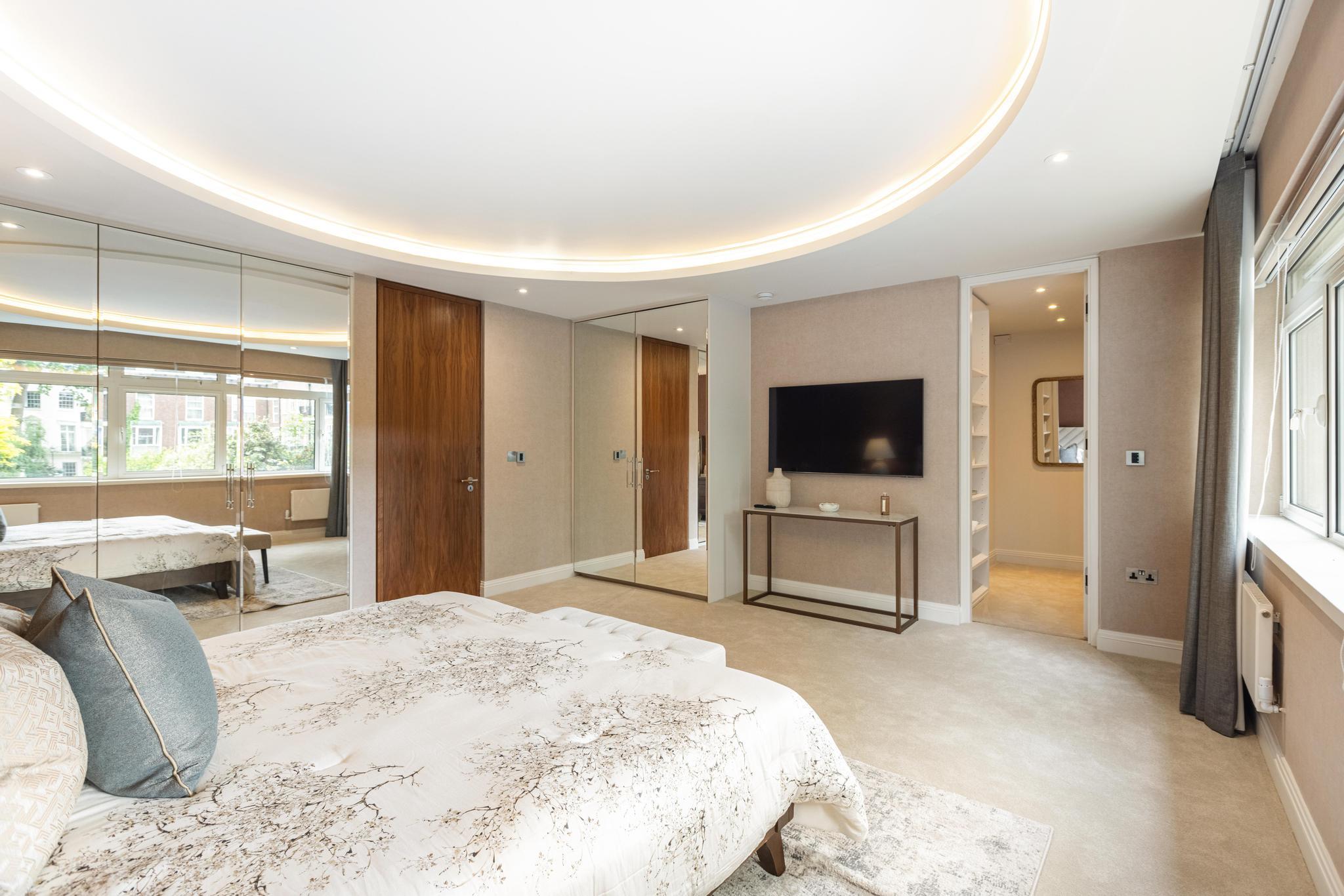 Chelwood House, Gloucester Square, Hyde Park, London W2