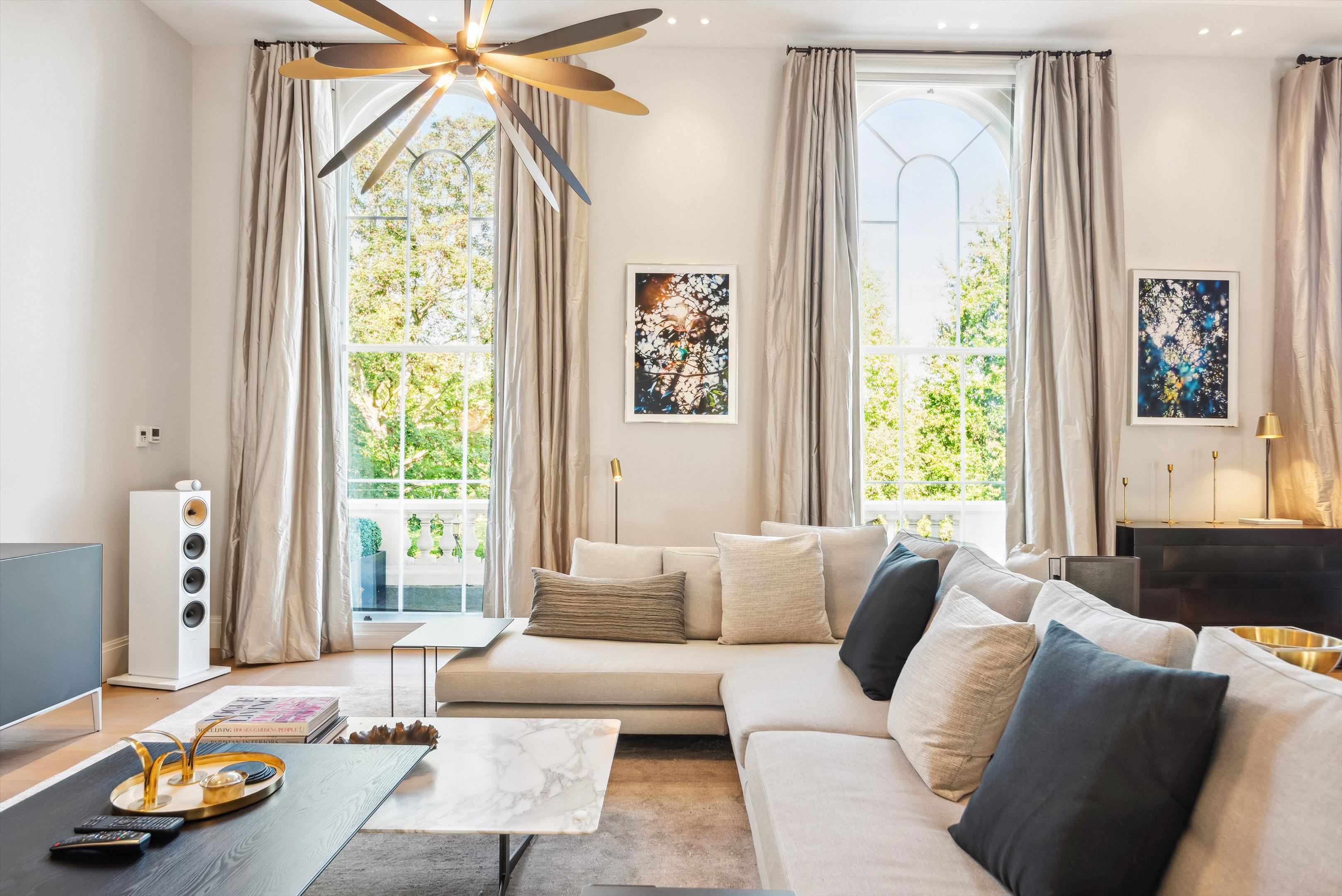 Park Crescent, Marylebone, London W1B