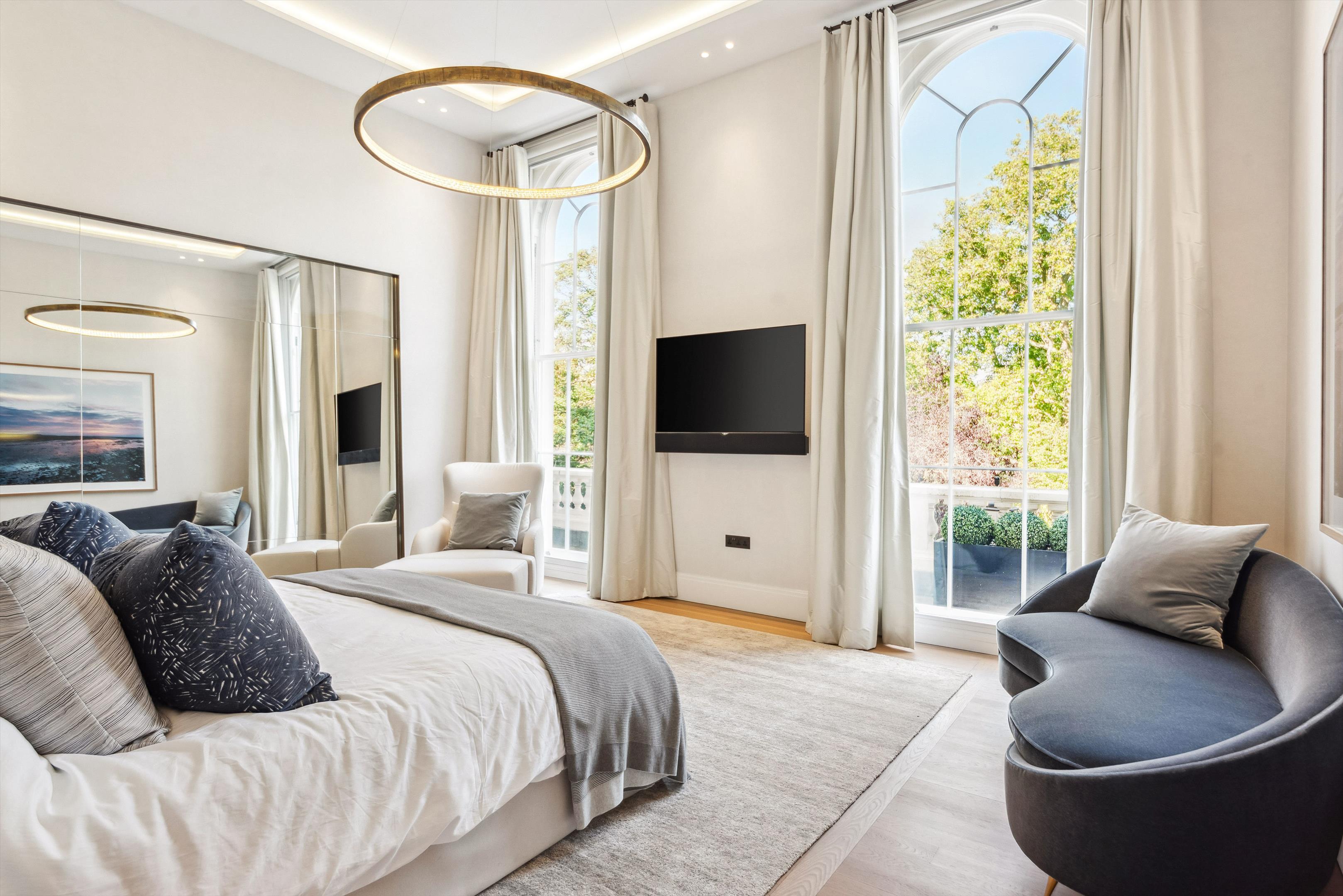 Park Crescent, Marylebone, London W1B