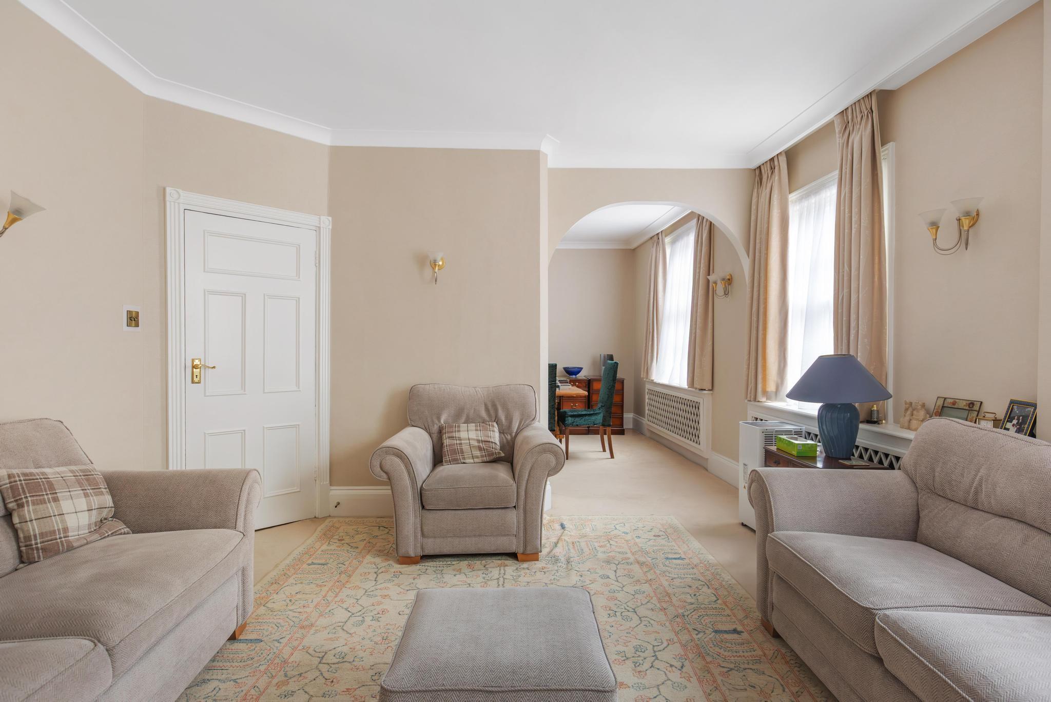 Montagu Mansions, London W1U