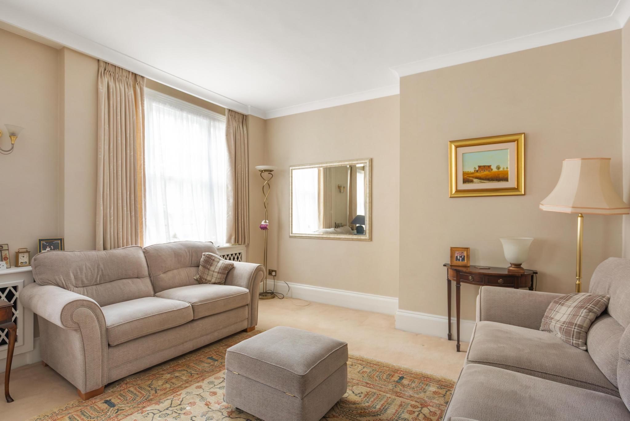 Montagu Mansions, London W1U
