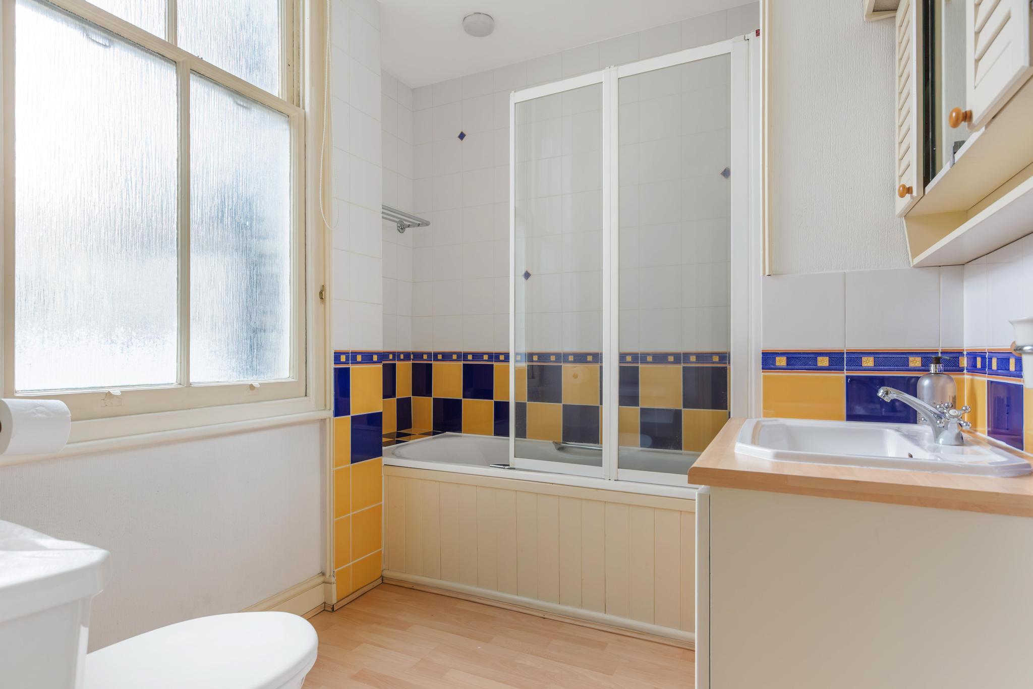 Montagu Mansions, London W1U