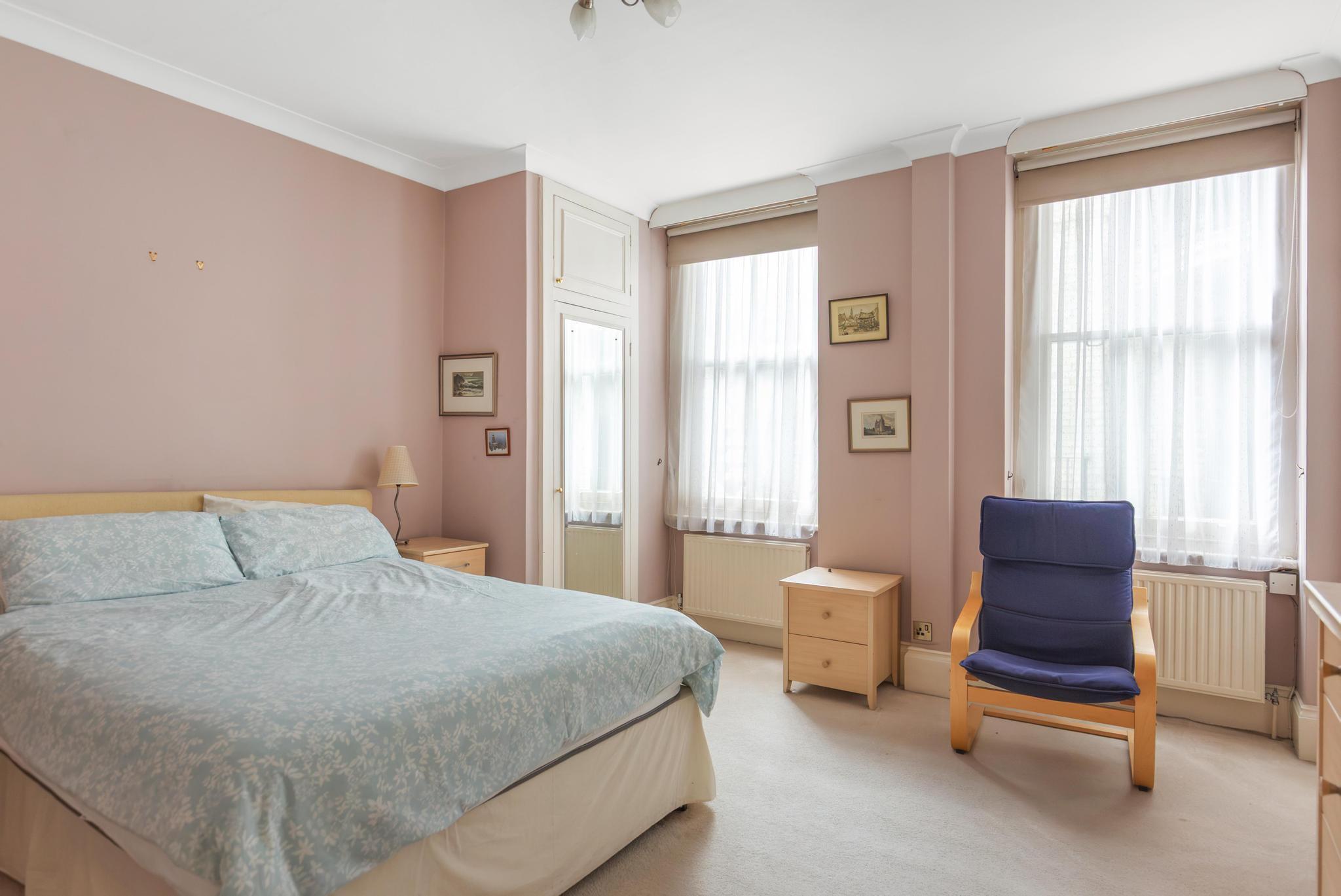 Montagu Mansions, London W1U