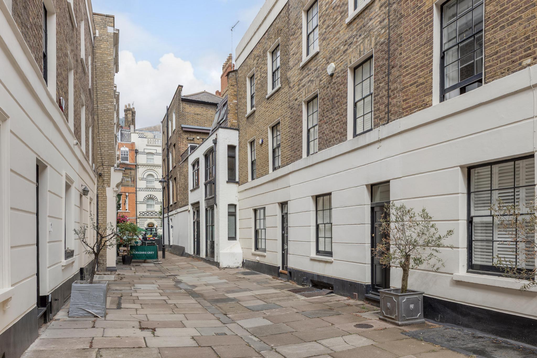 Middleton Place, London W1W